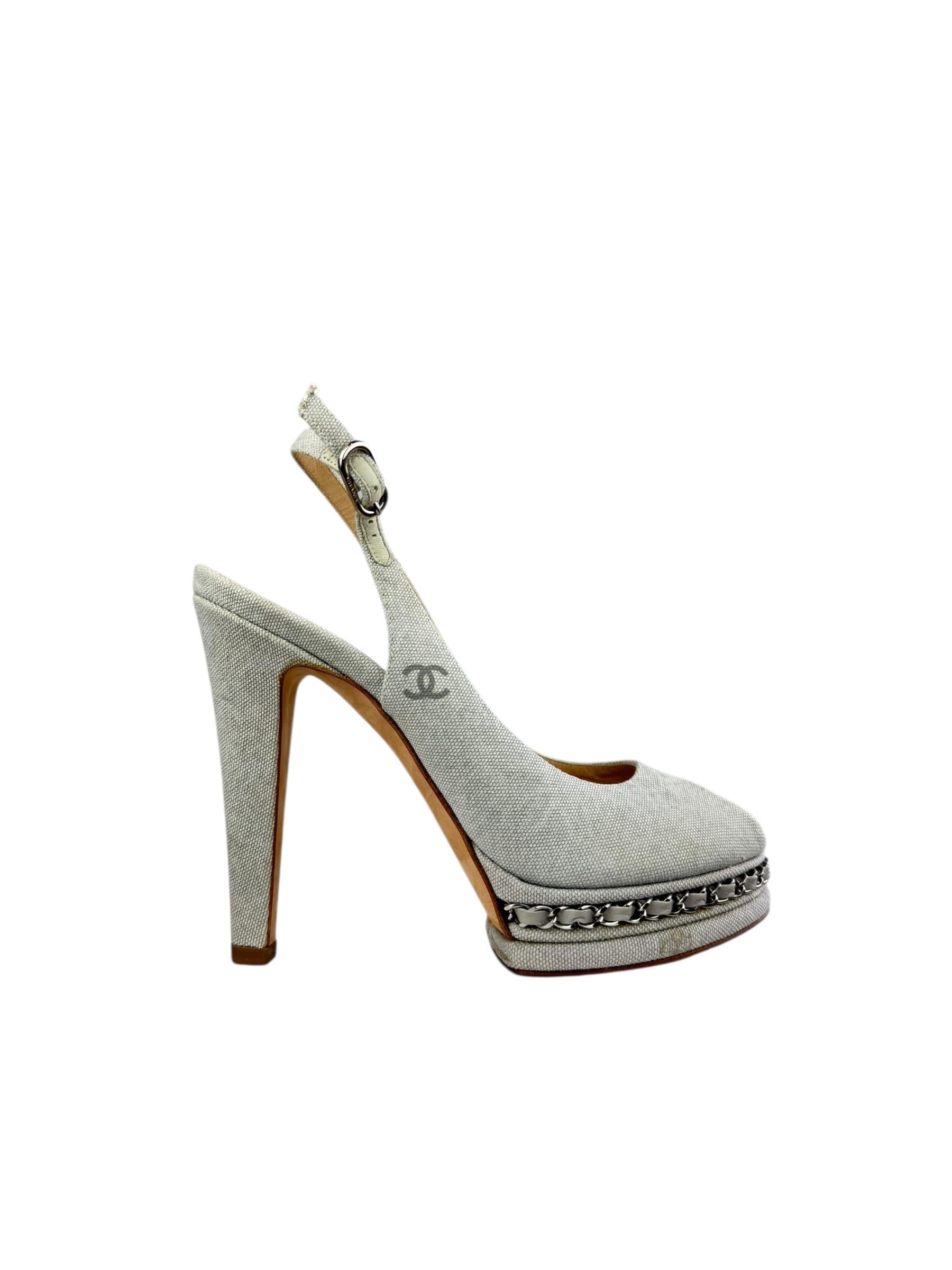 CHANEL GRAY DENIM CC LOGO HEELS