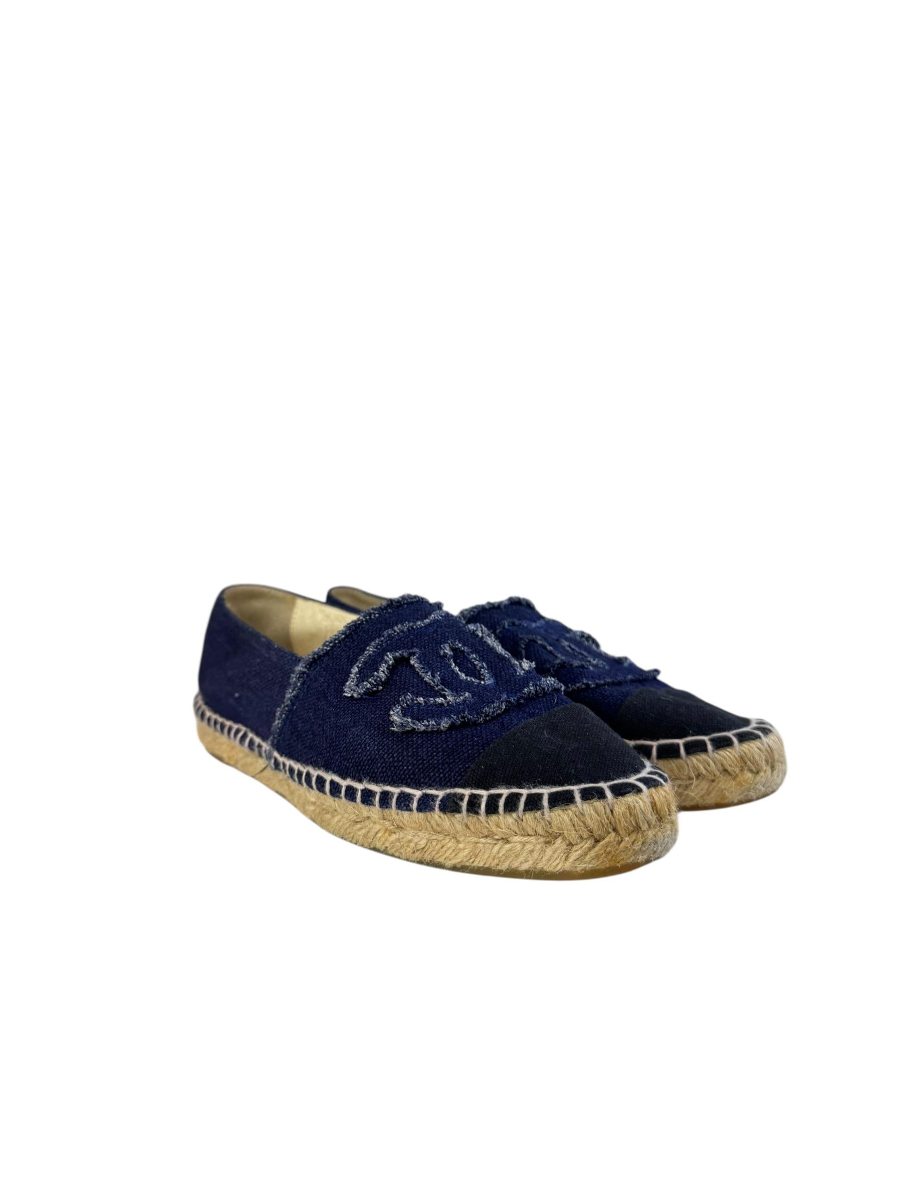CHANEL NAVY CANVAS  ESPADRILLES 