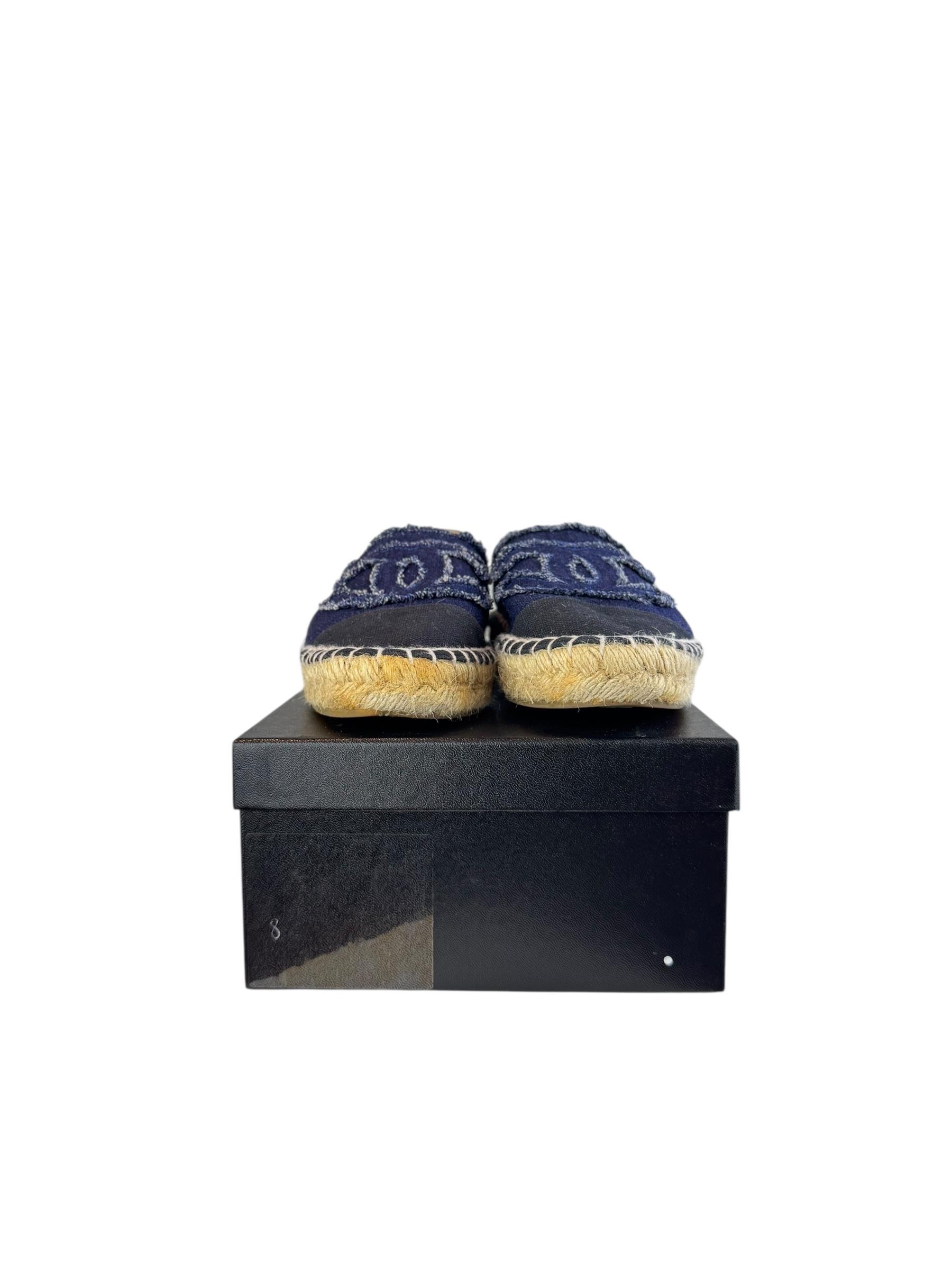CHANEL NAVY CANVAS  ESPADRILLES 