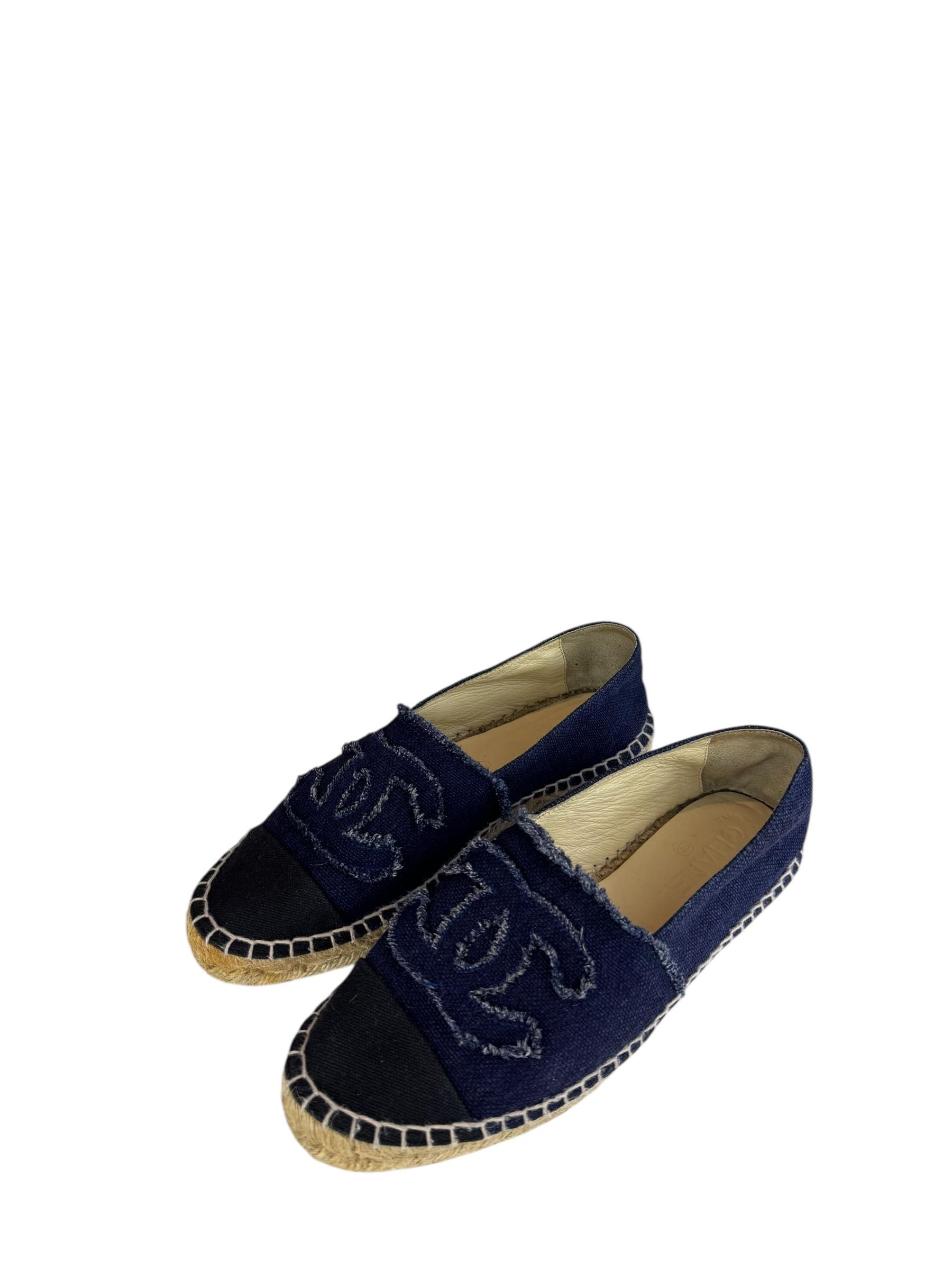 CHANEL NAVY CANVAS  ESPADRILLES 