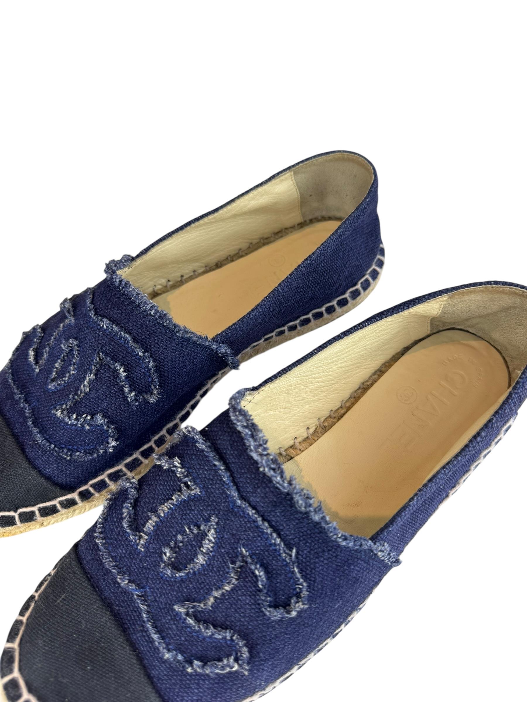 CHANEL NAVY CANVAS  ESPADRILLES 