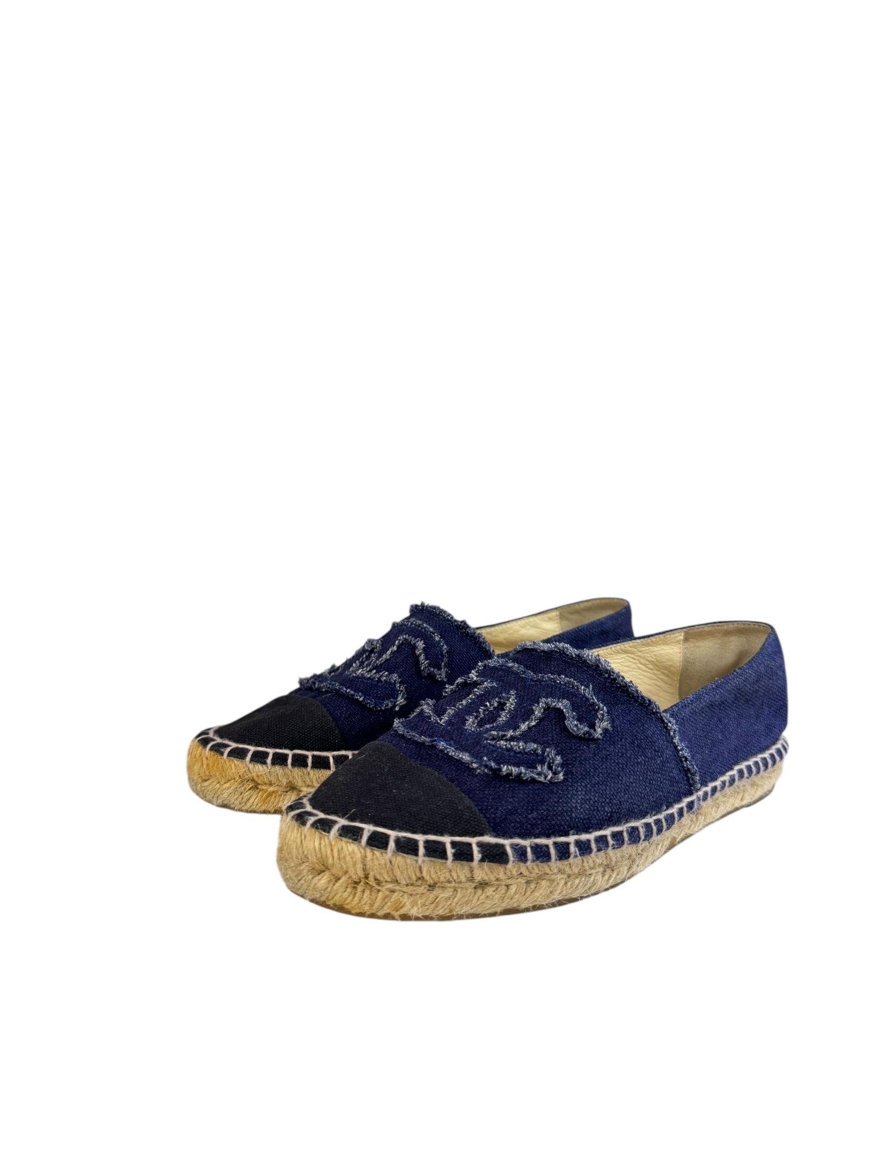 CHANEL NAVY CANVAS  ESPADRILLES 