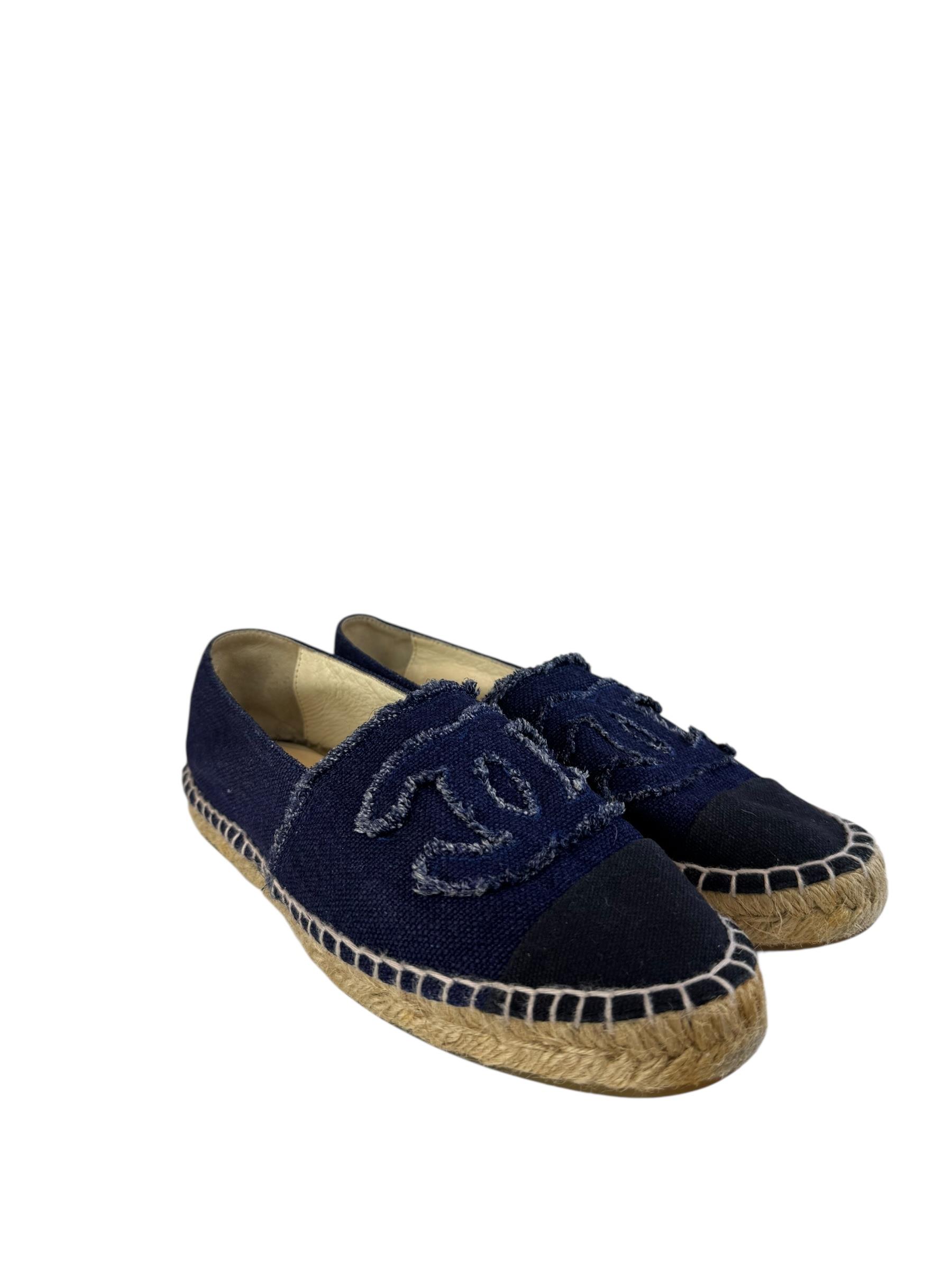 CHANEL NAVY CANVAS  ESPADRILLES 