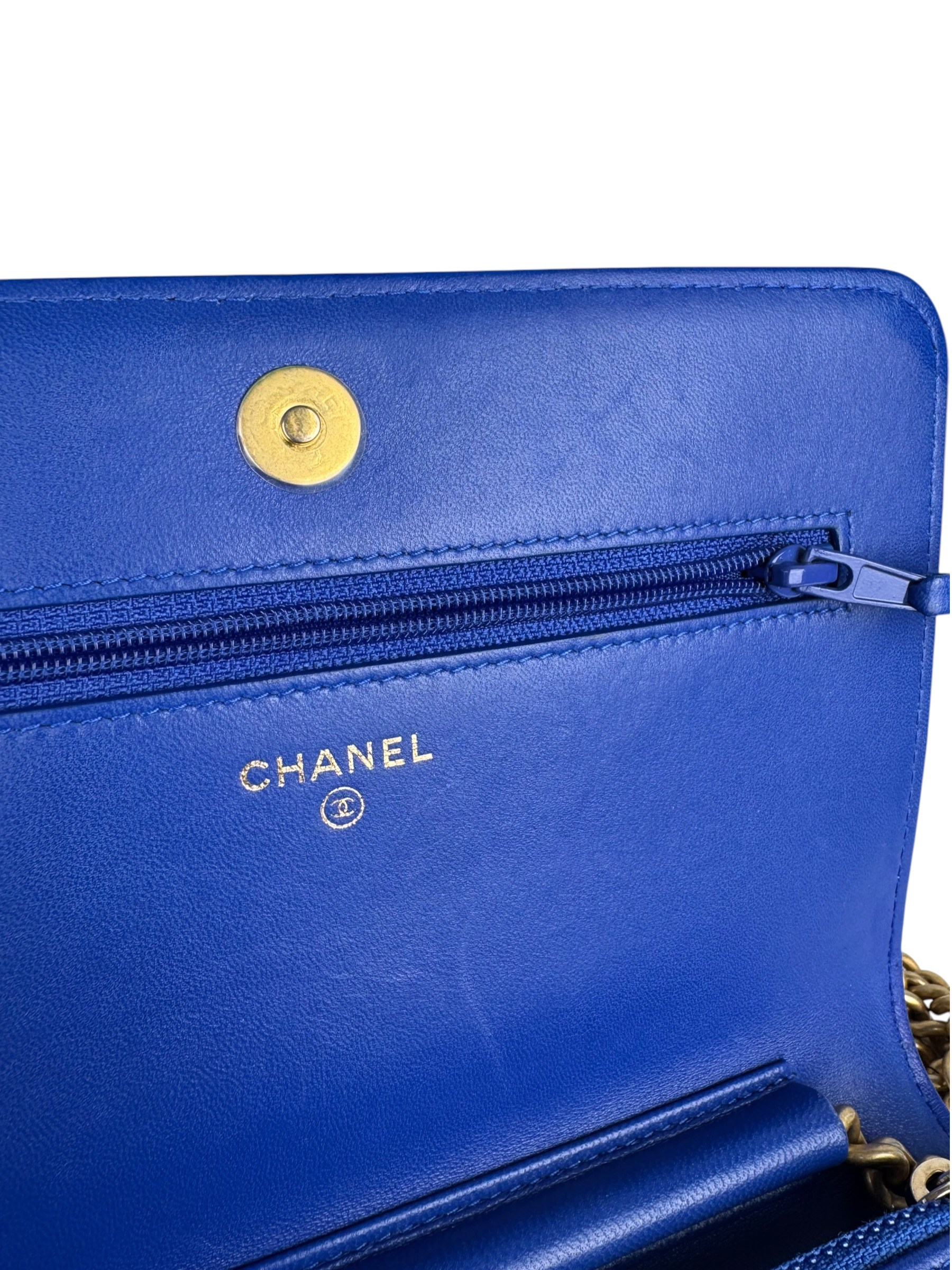 CHANEL NAVY CHEVRON WALLET ON CHAIN BAG