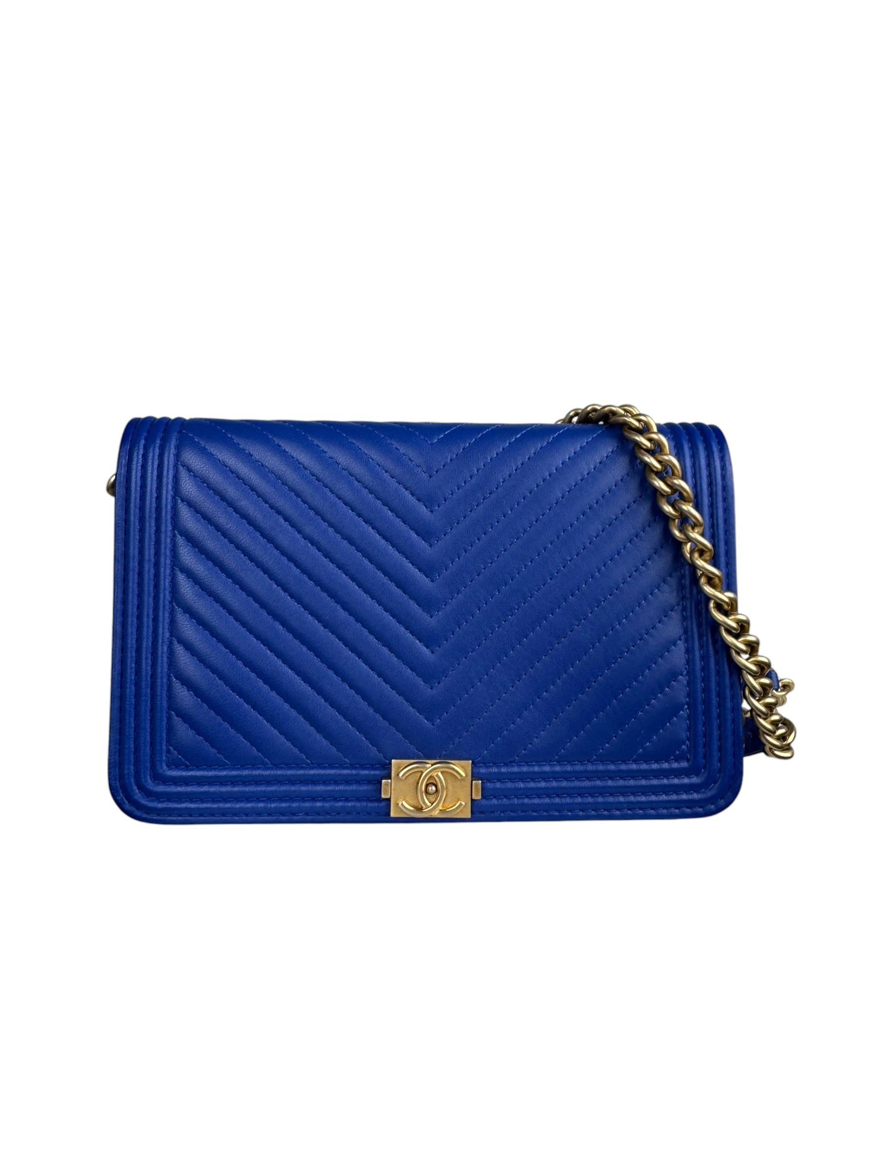 CHANEL NAVY CHEVRON WALLET ON CHAIN BAG