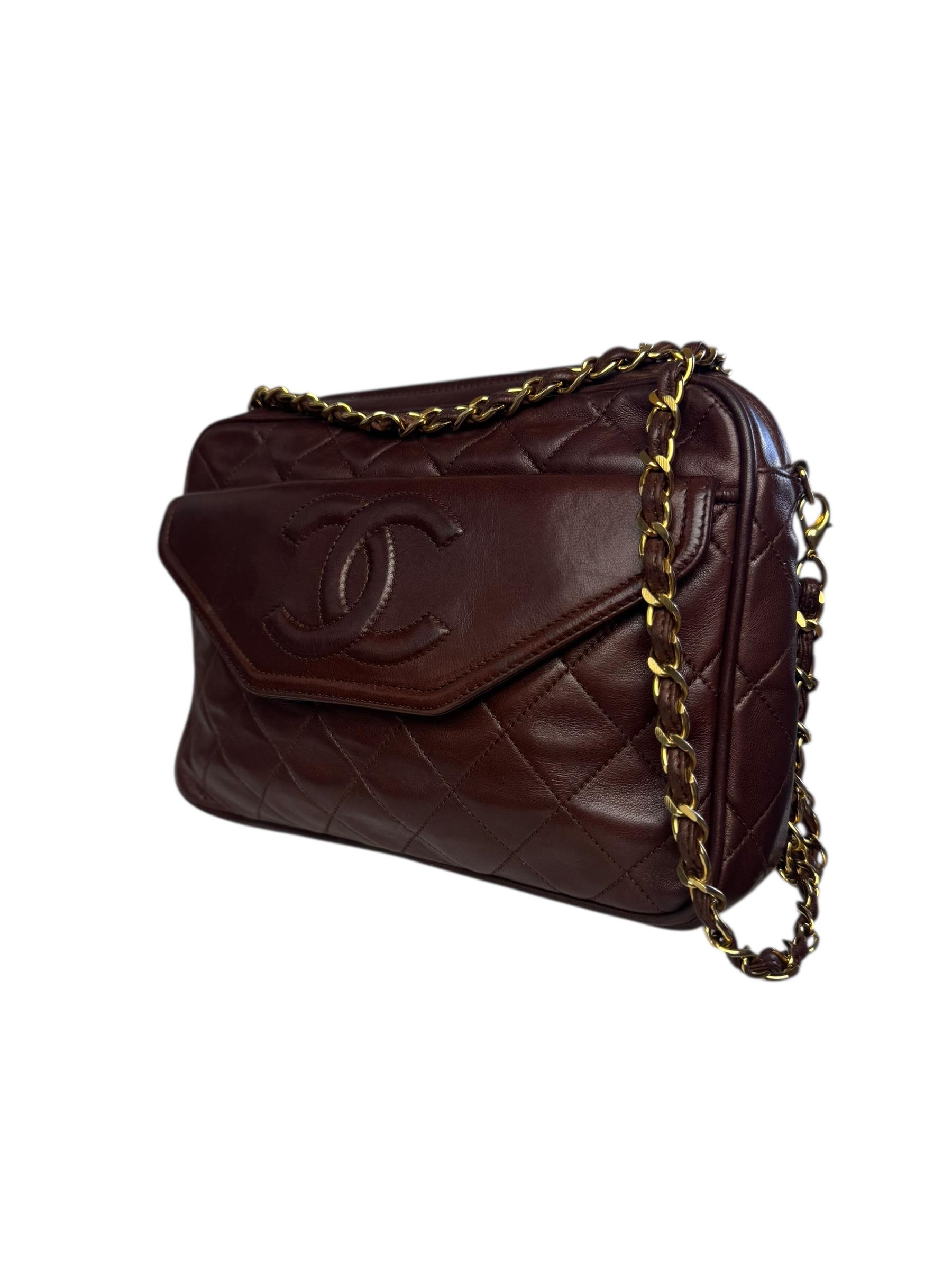 CHANEL QUITELTED VINTAGE CAMERA BAG