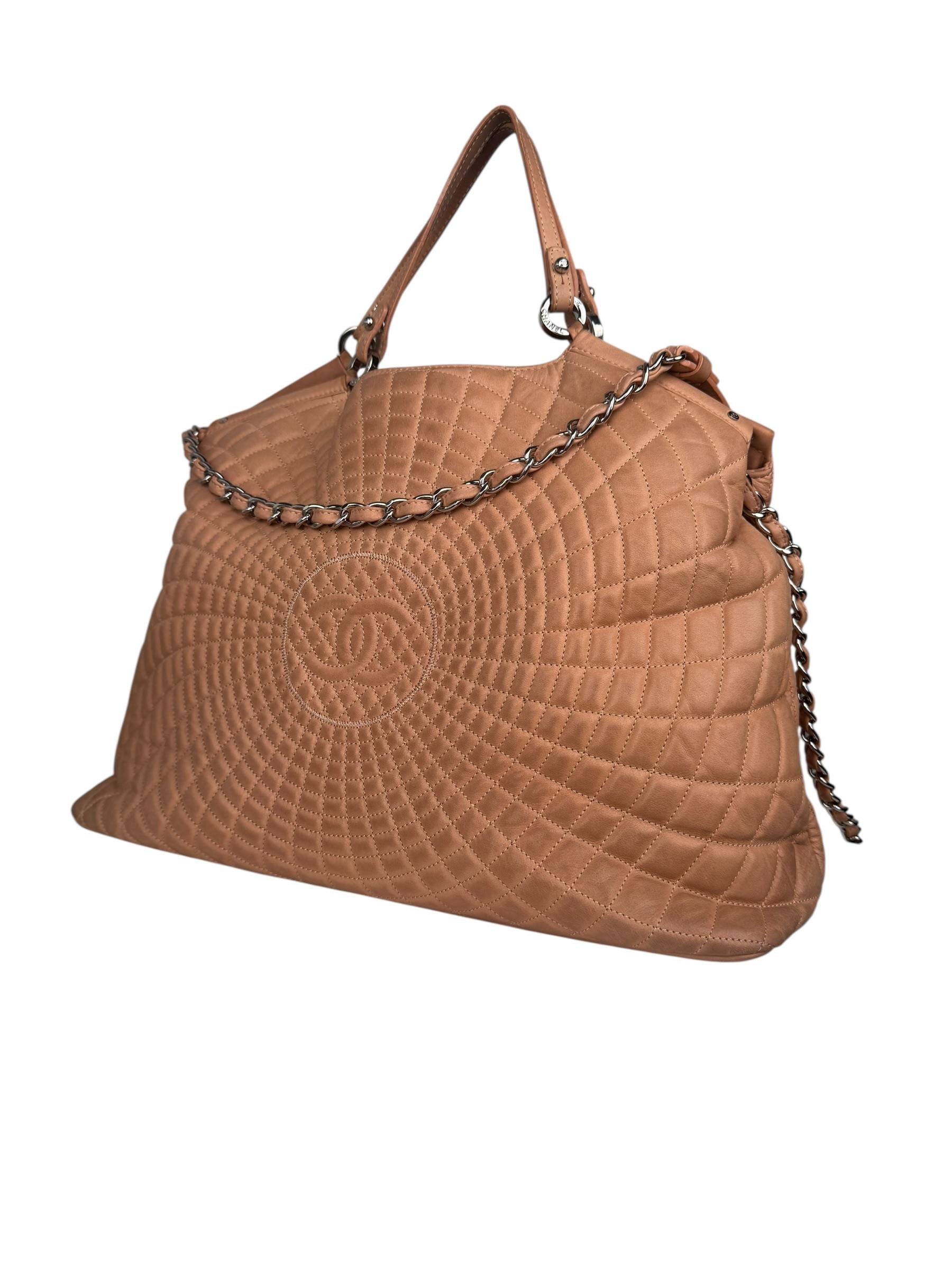 CHANEL SEA HIT LARGE TOTE