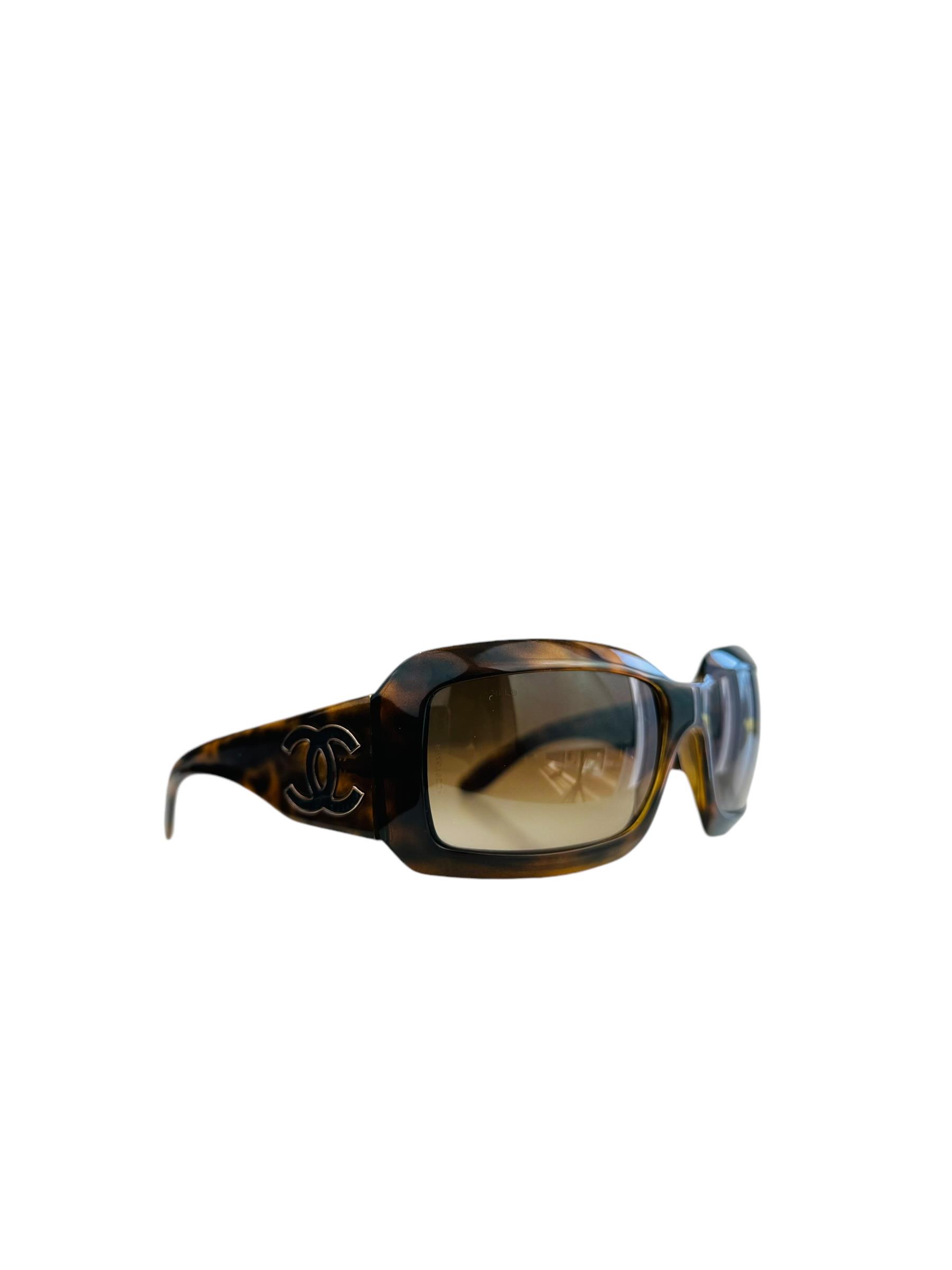 CHANEL VINTAGE BROWN SUNGLASSES