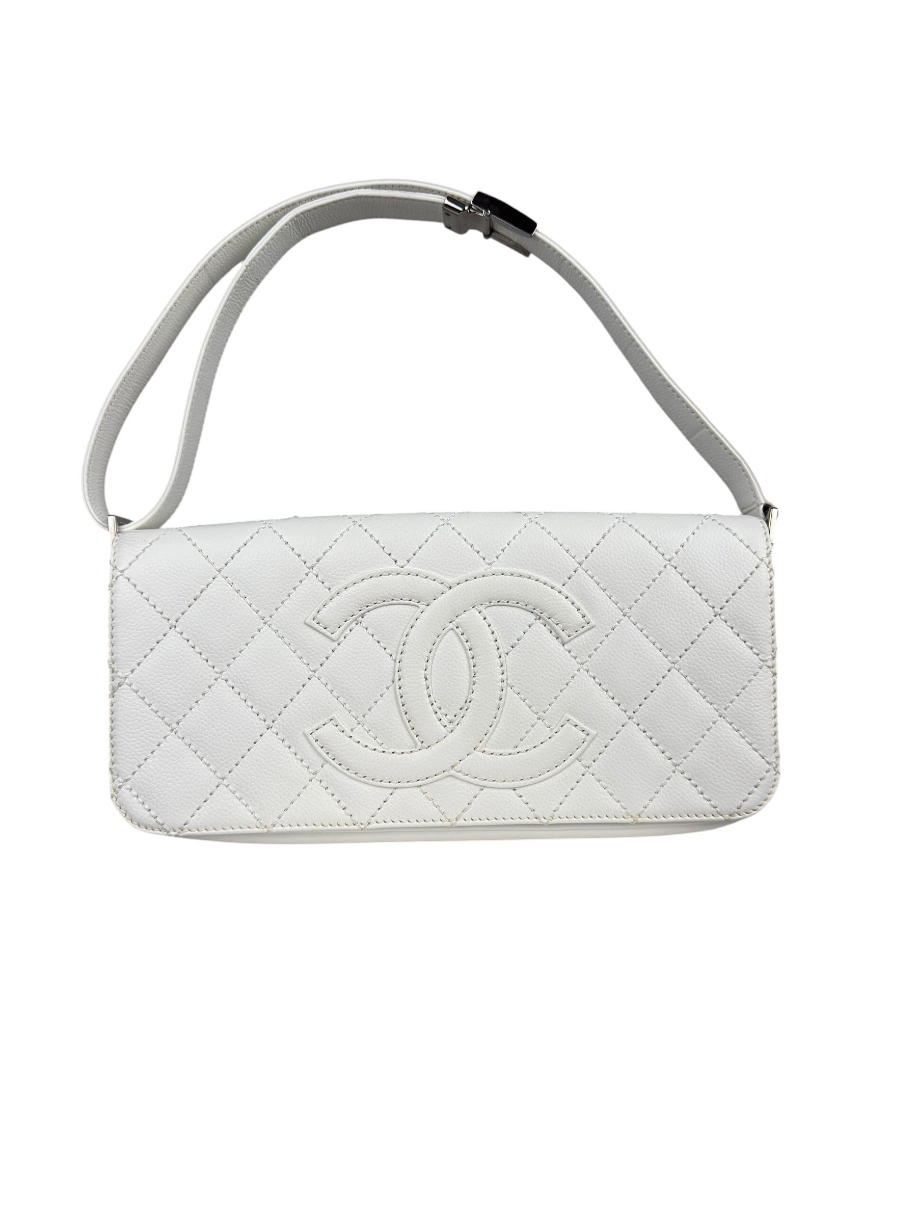 CHANEL WHITE CC LOGO QUILTED LEATHER  SHOULDER BAG