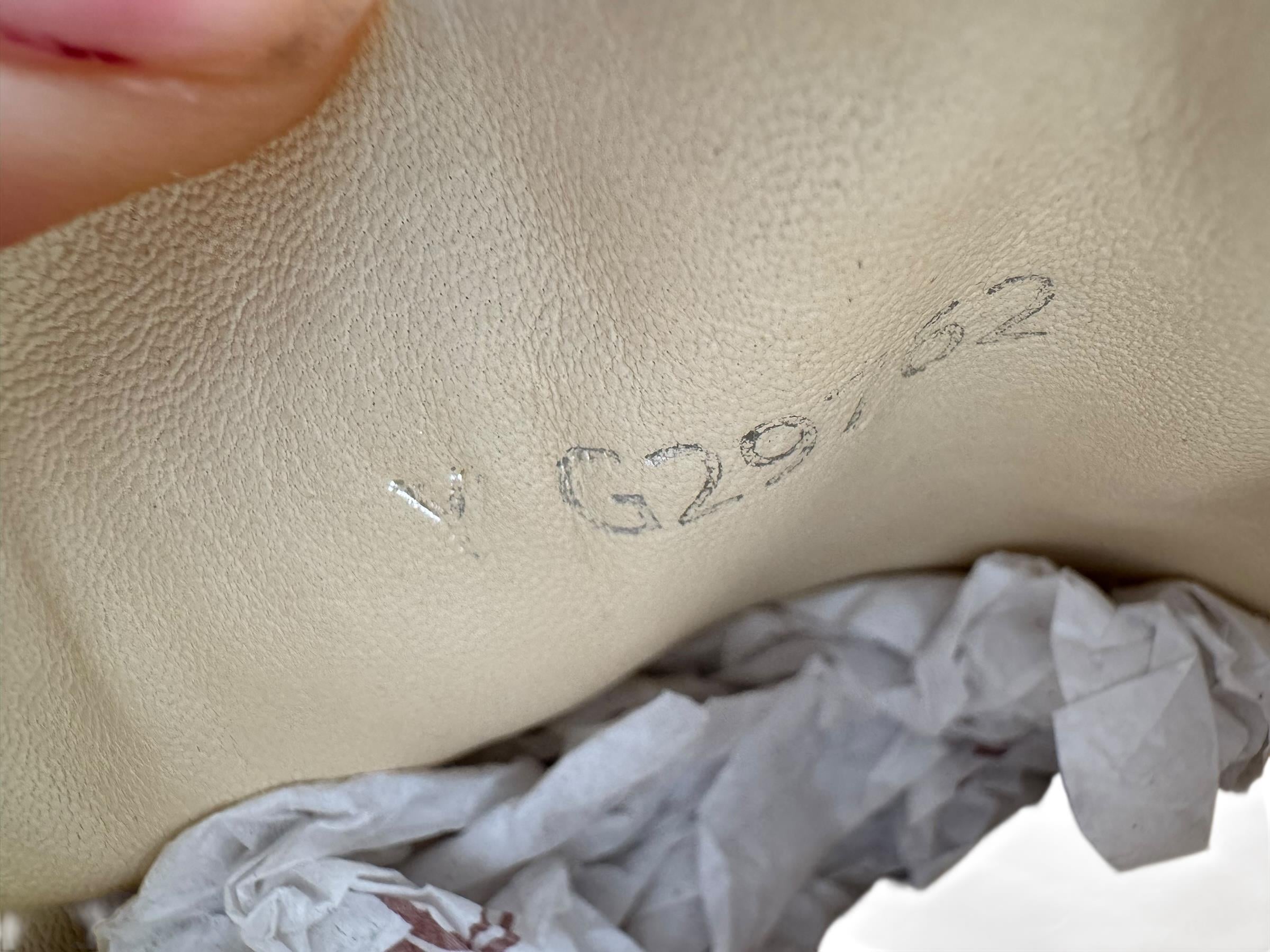 CHANEL WHITE LEATHER ESPADRILLES