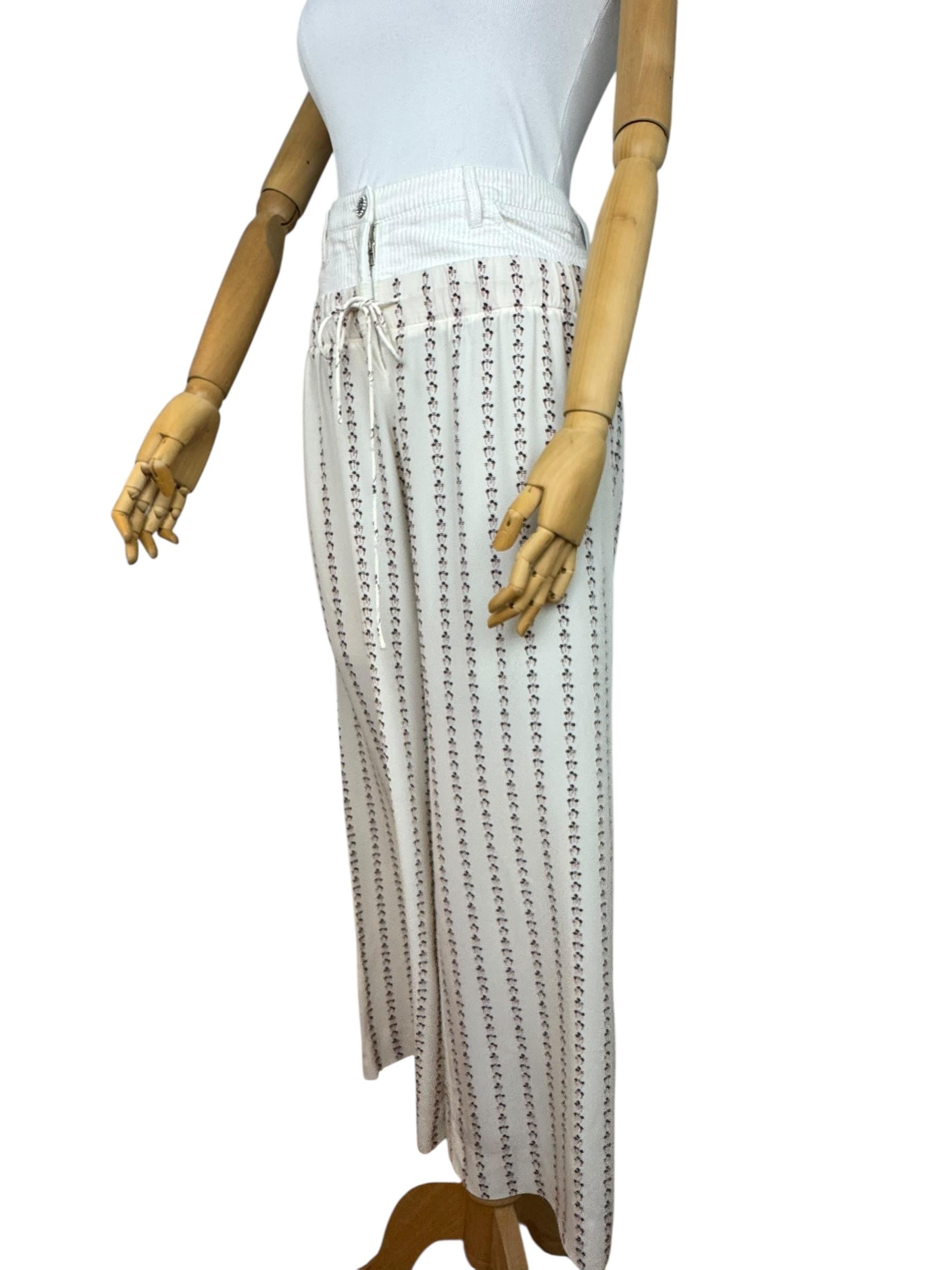 CHANEL WHITE PRINTED SILK DENIM WAISTBAND PANTS