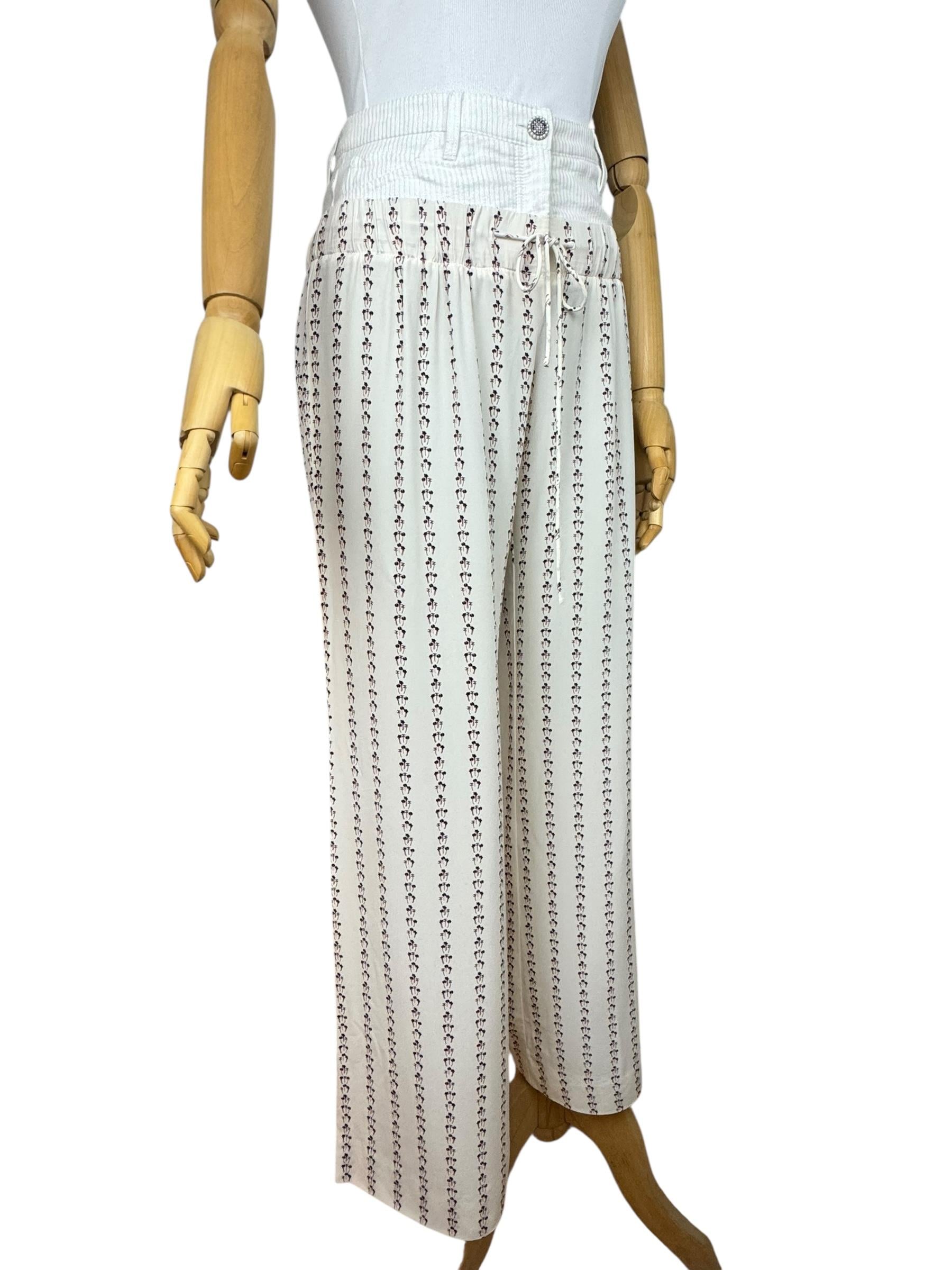 CHANEL WHITE PRINTED SILK DENIM WAISTBAND PANTS