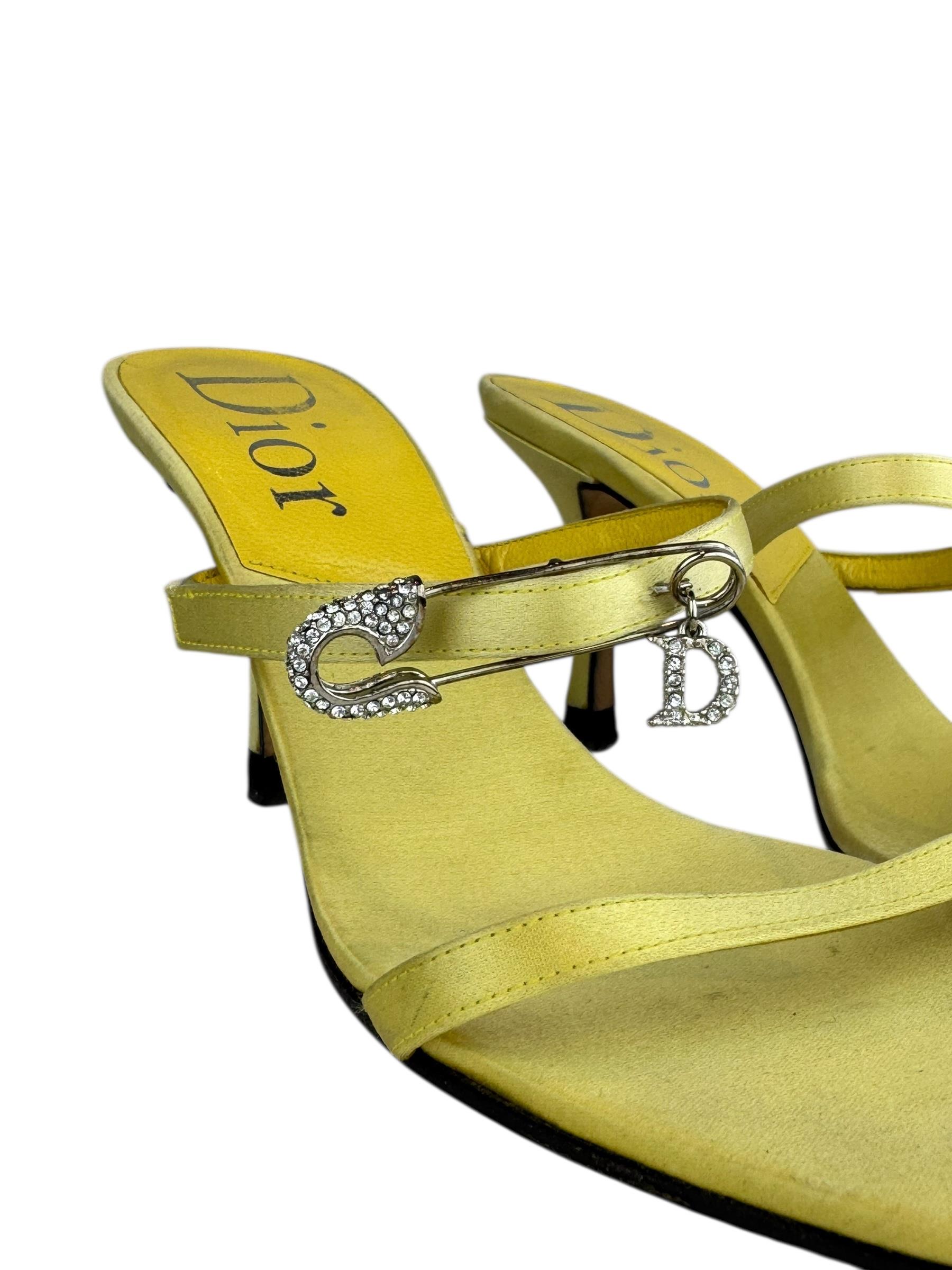 CHRISTIAN DIOR D CHARM HEELS