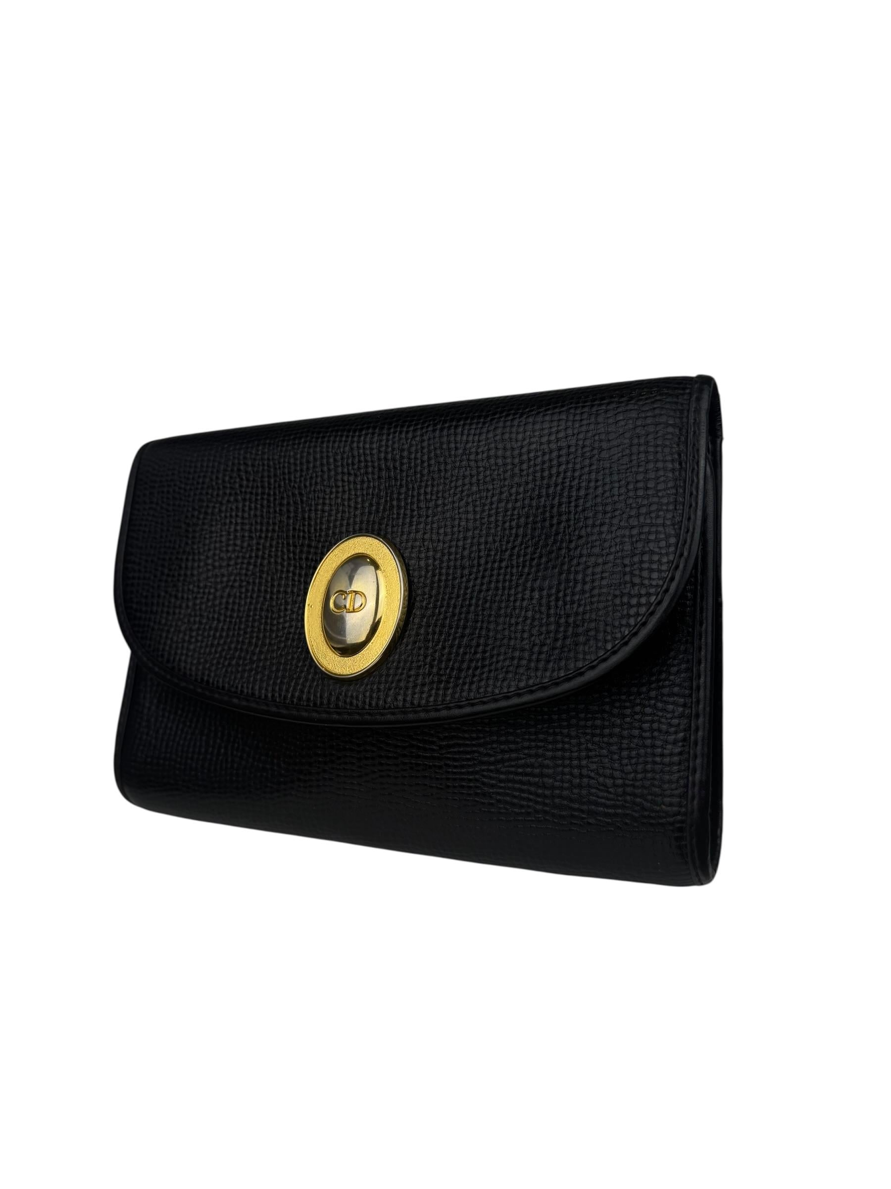 CHRISTIAN DIOR LEATHER MADALION CLUCTH BAG