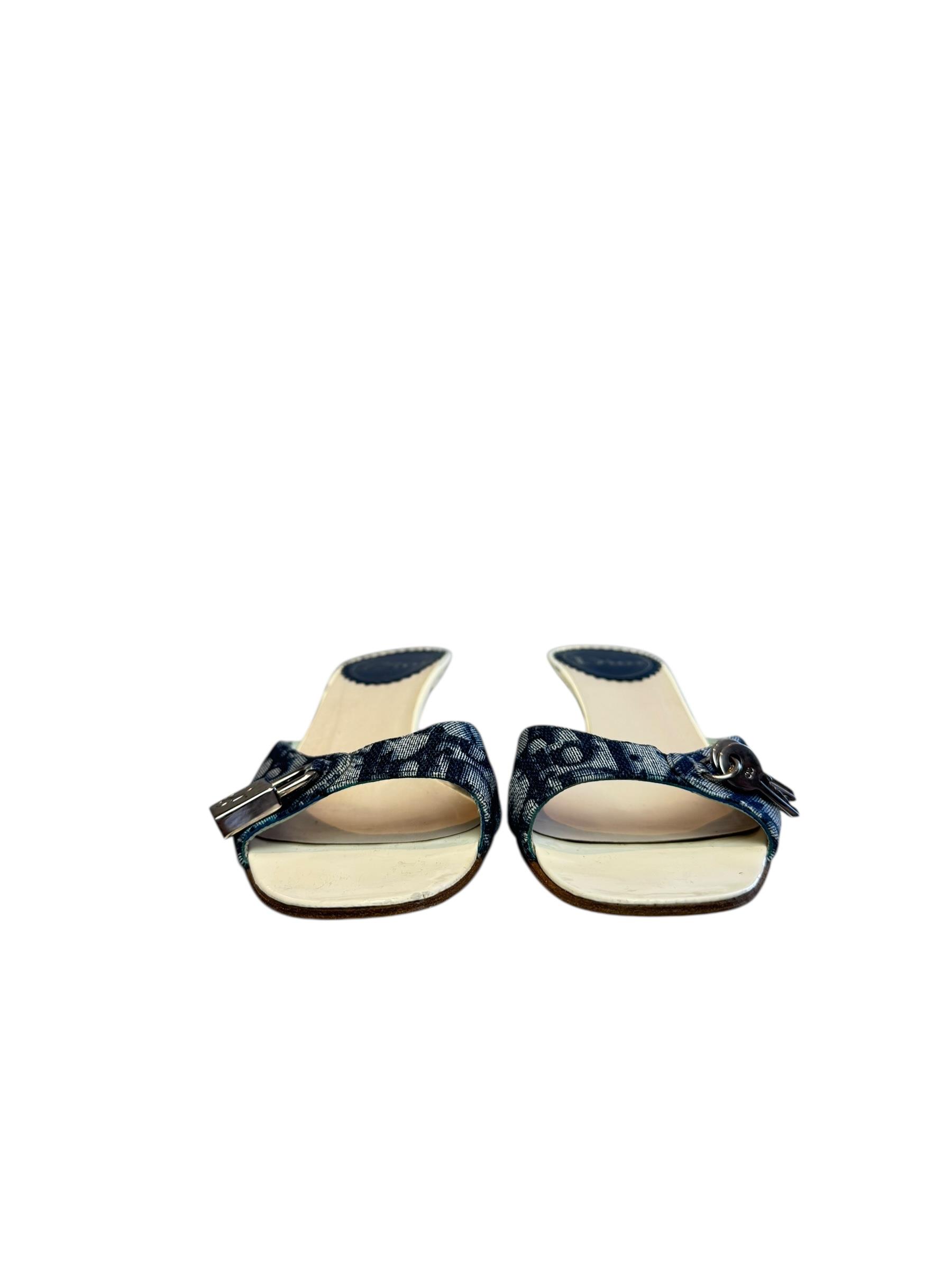 CHRISTIAN DIOR LOCK HEELS