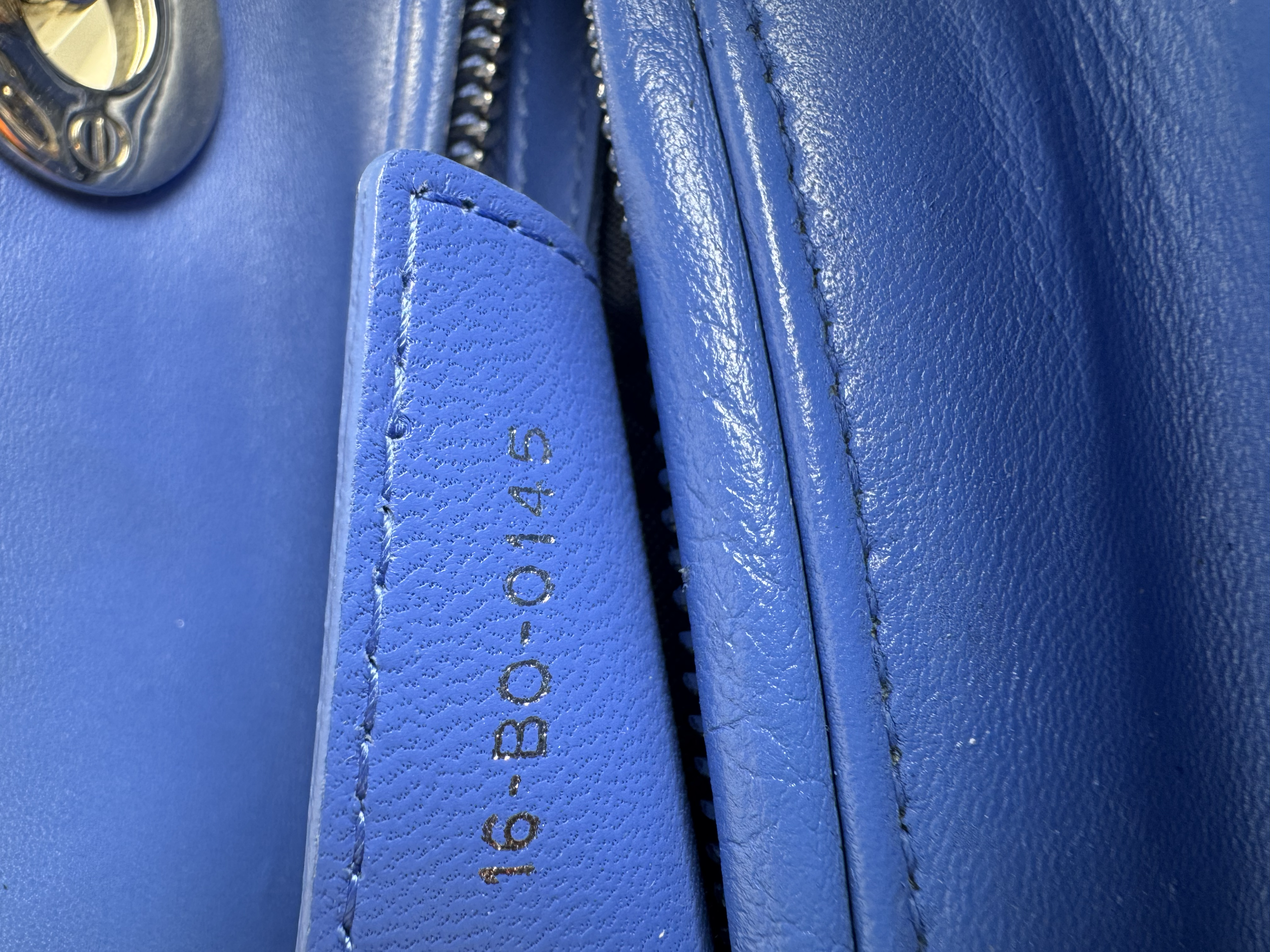 CHRISTIAN DIOR MEDIUM LADY DIOR