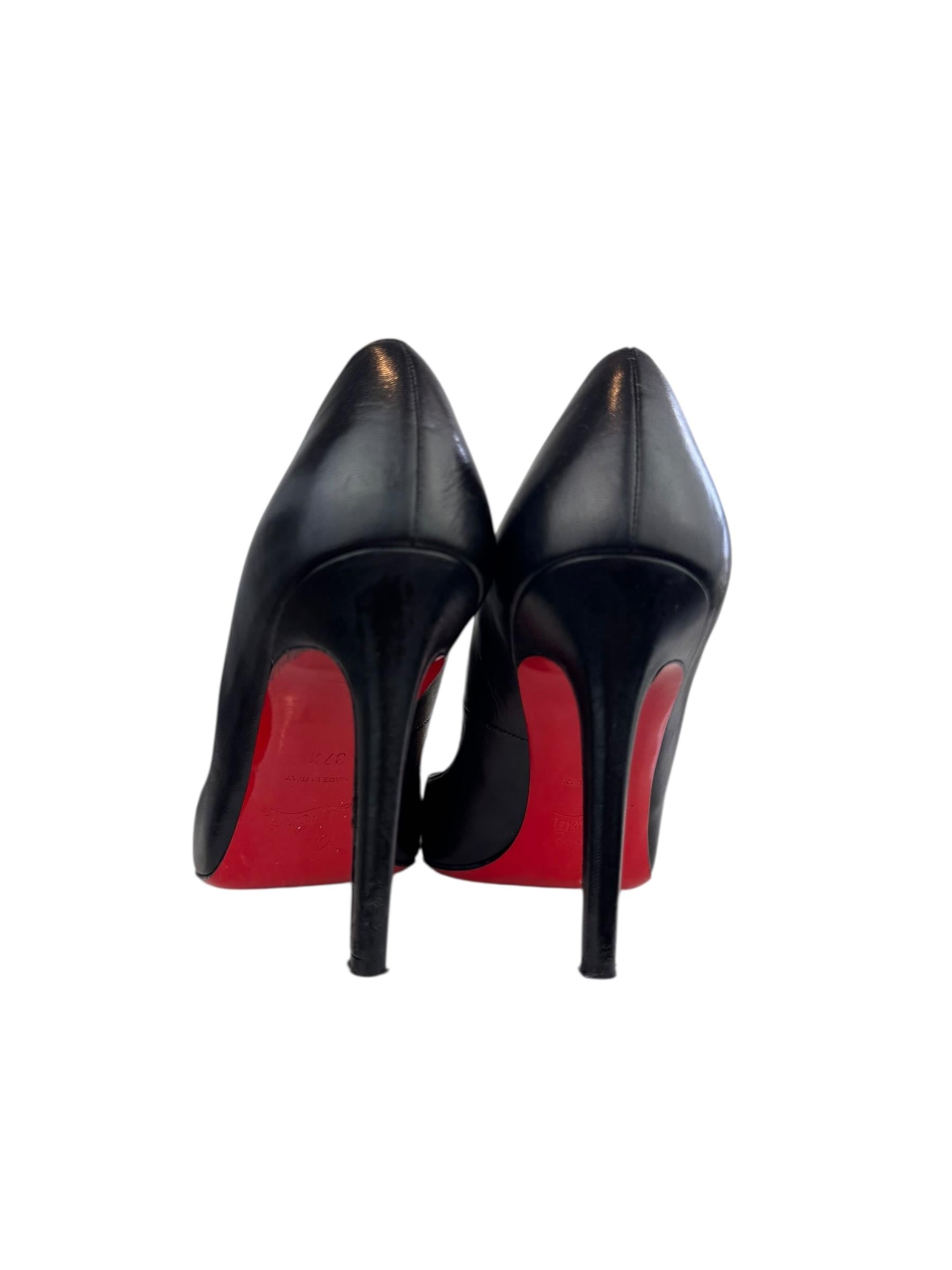 CHRISTIAN LOUBOUTIN BLACK LEATHER PUMPS