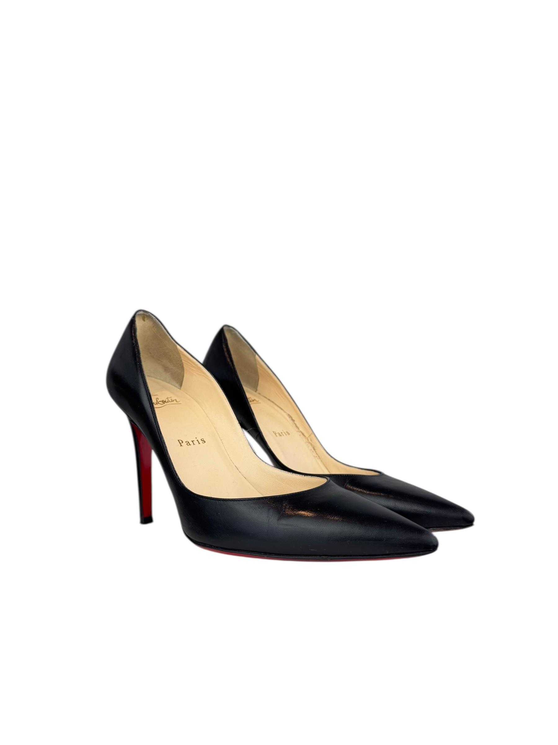 CHRISTIAN LOUBOUTIN BLACK LEATHER PUMPS
