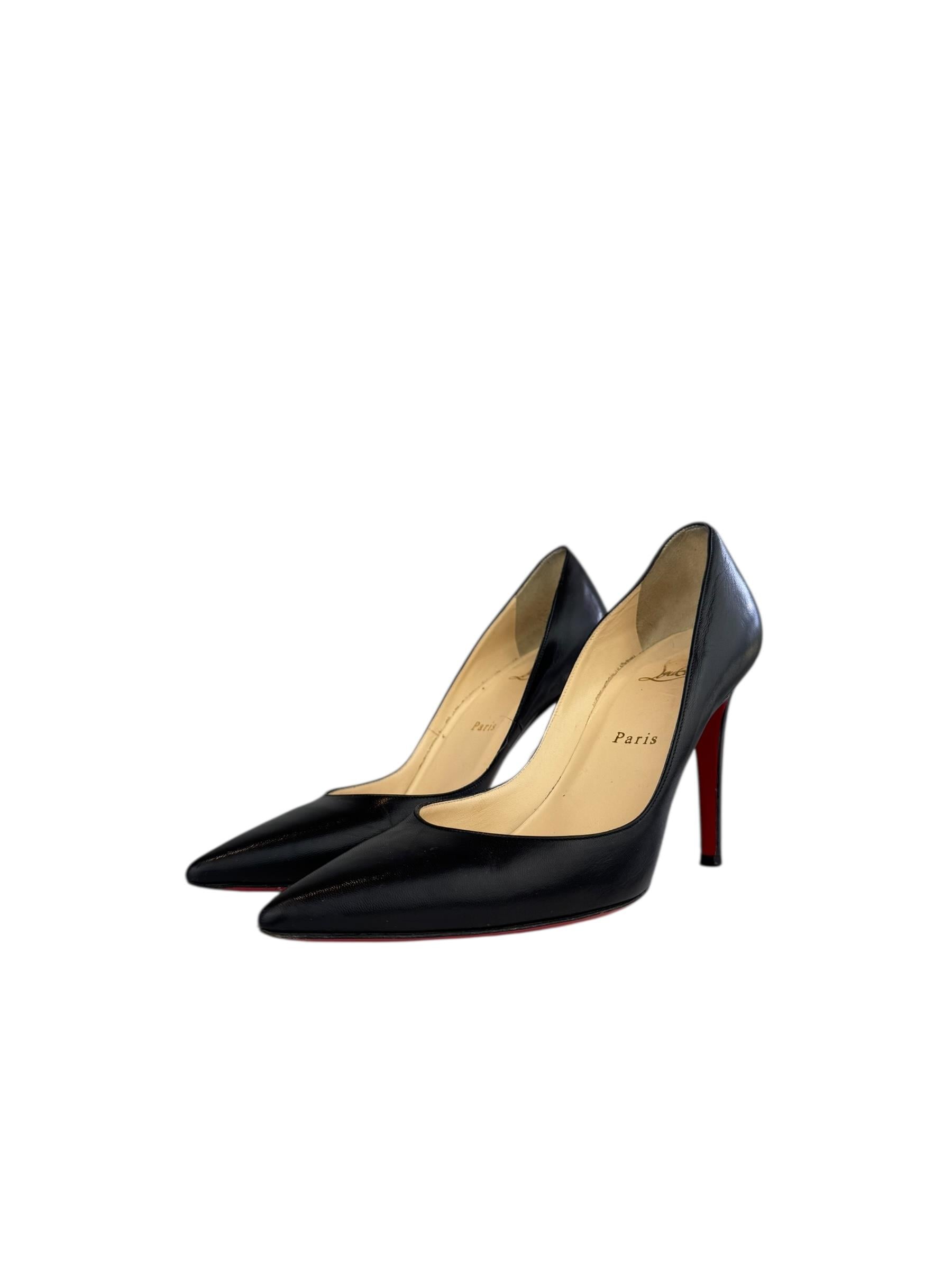 CHRISTIAN LOUBOUTIN BLACK LEATHER PUMPS