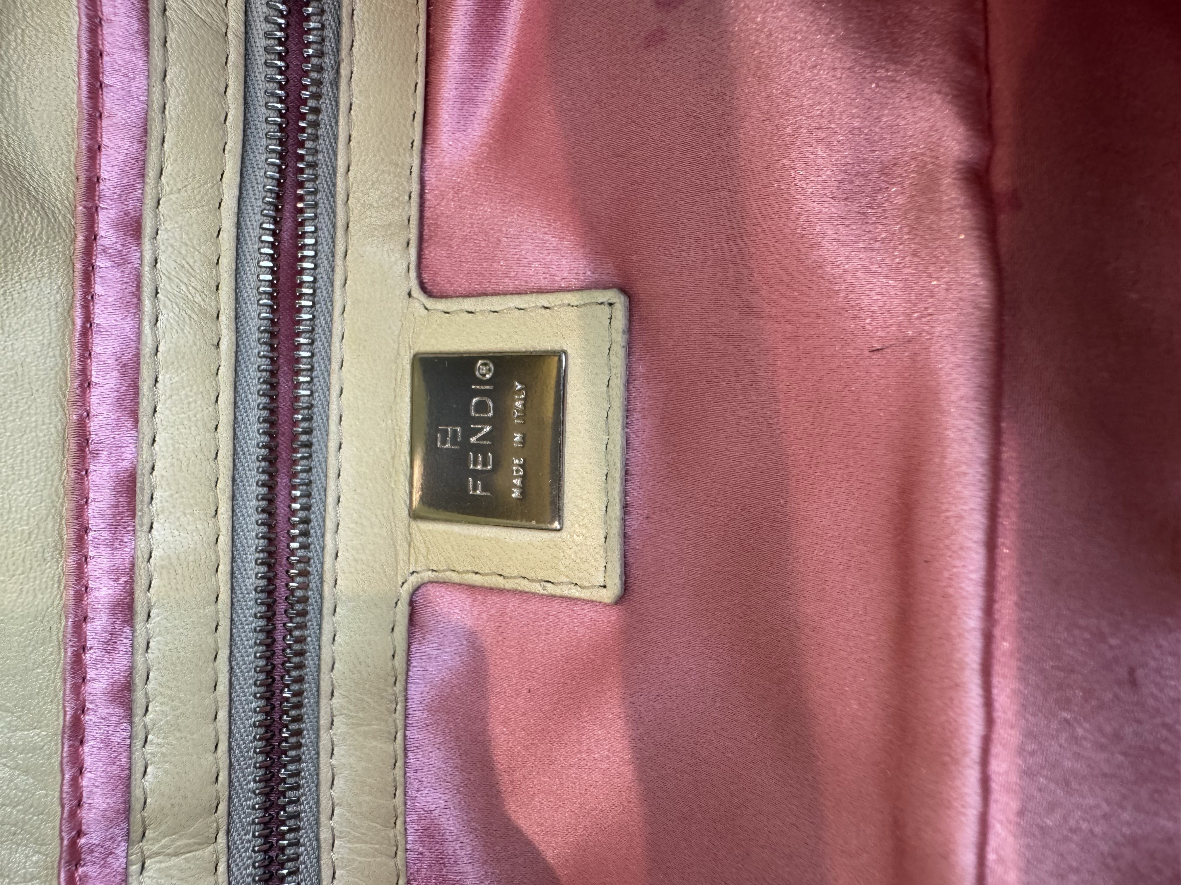 FENDI BEIGE PINK BAGUETTE