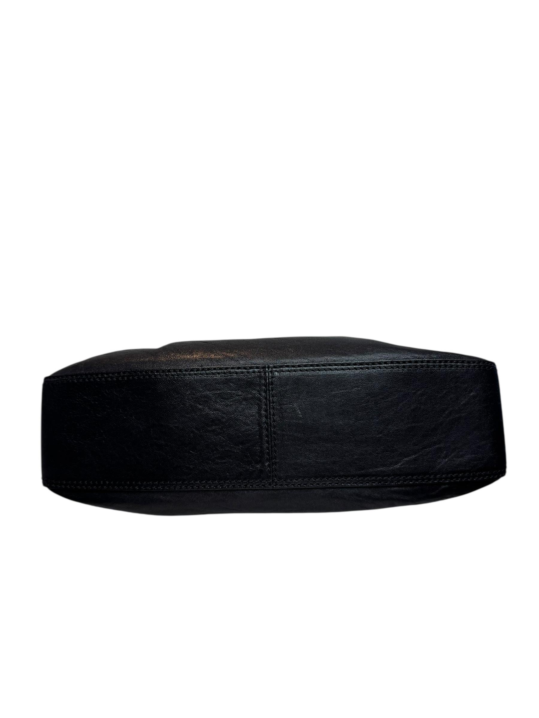 FENDI BLACK LEATHER SHOULDER BAG