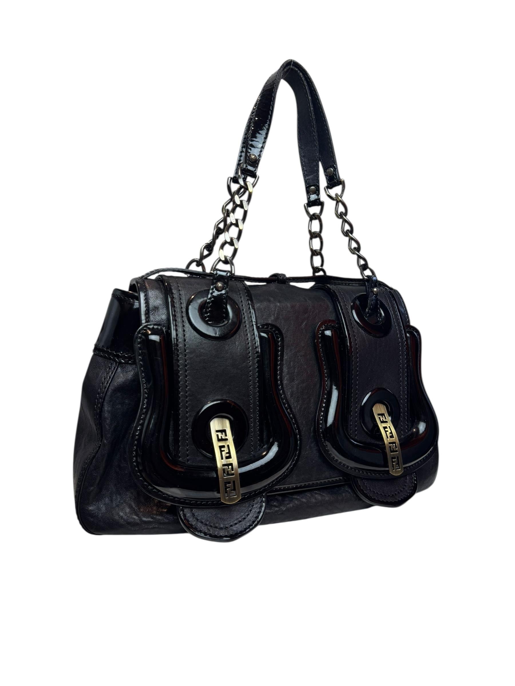 FENDI BLACK LEATHER SHOULDER BAG