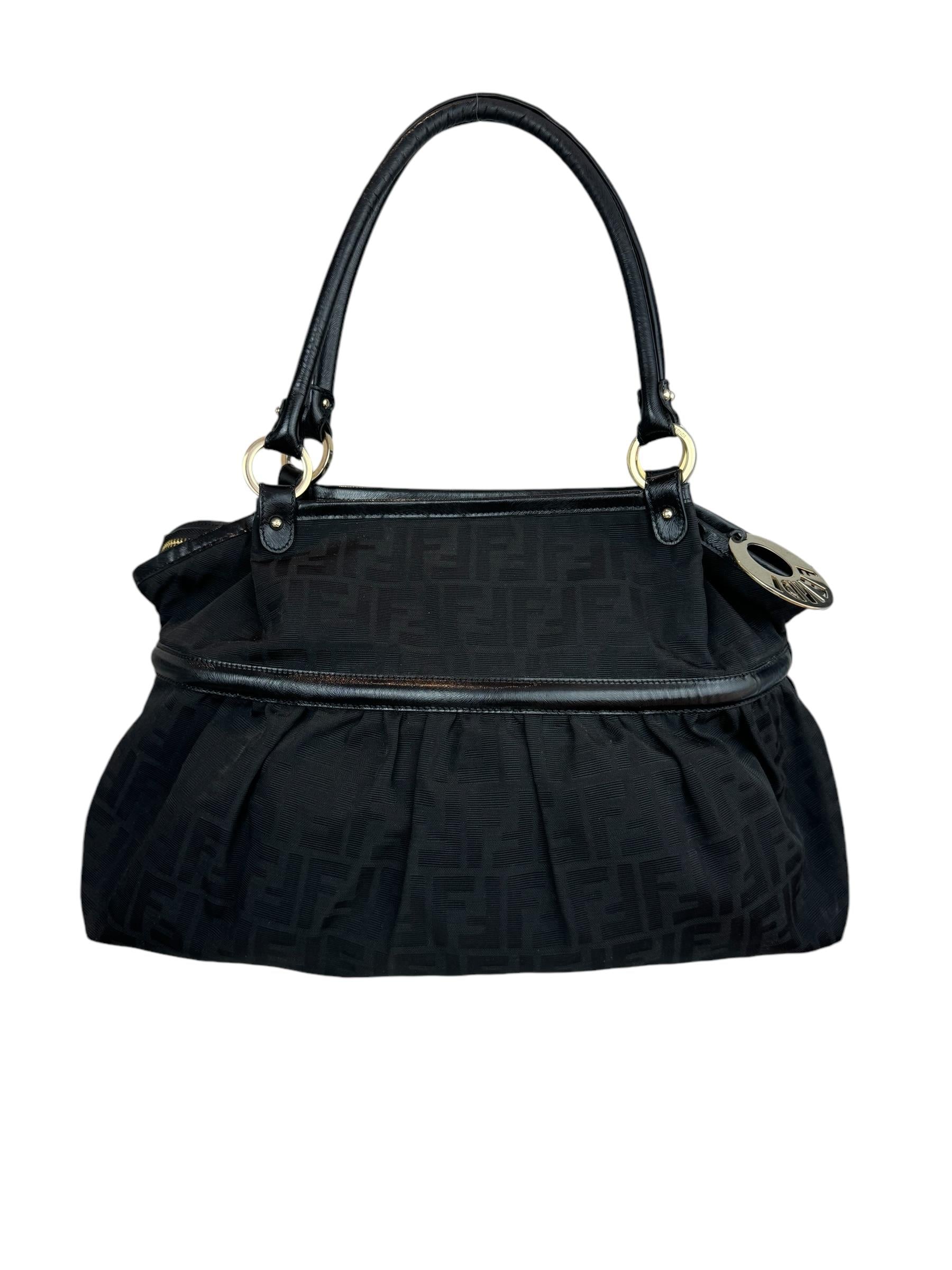 FENDI BLACK ZUCCA SHOULDER BAG