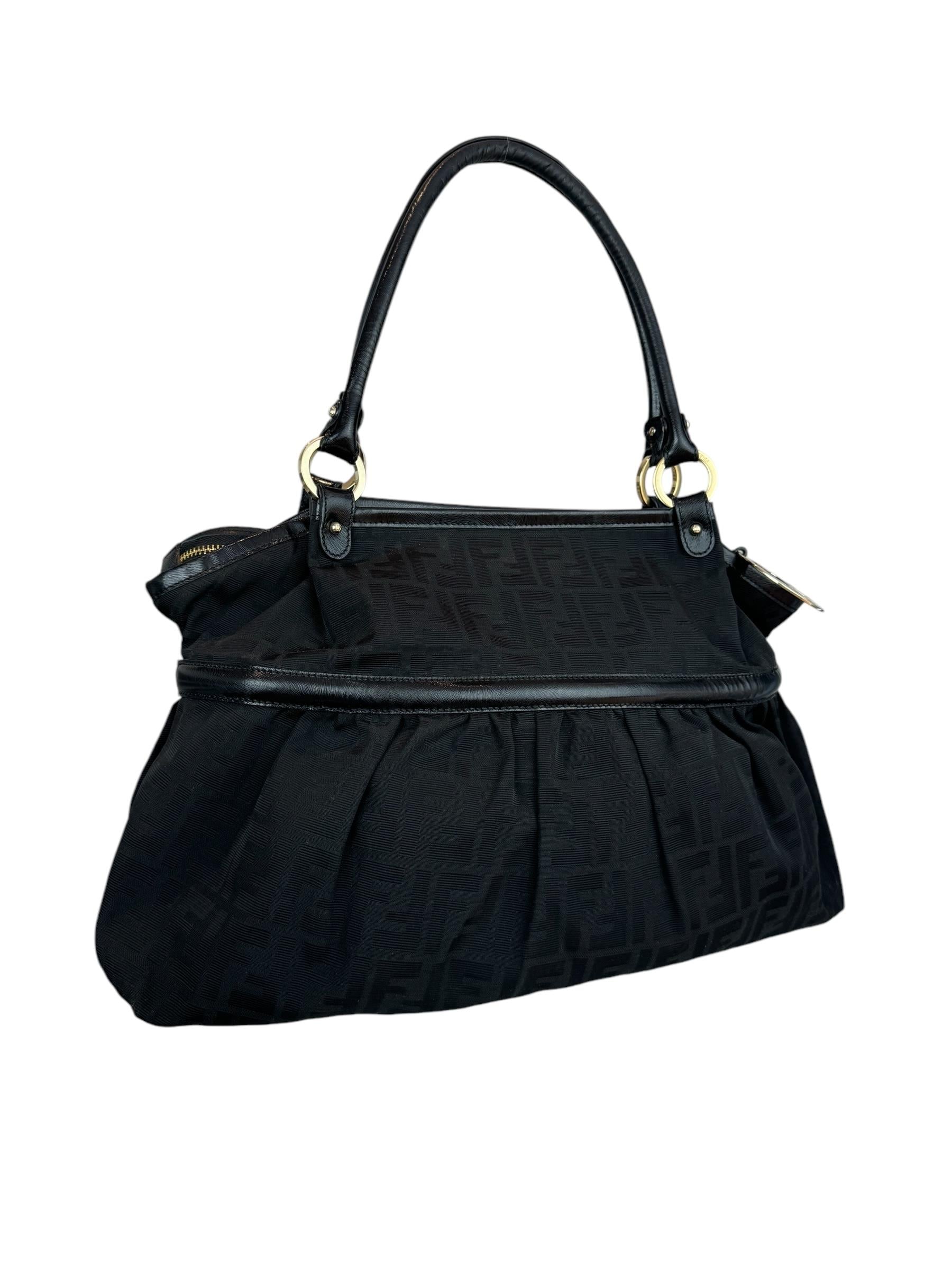 FENDI BLACK ZUCCA SHOULDER BAG