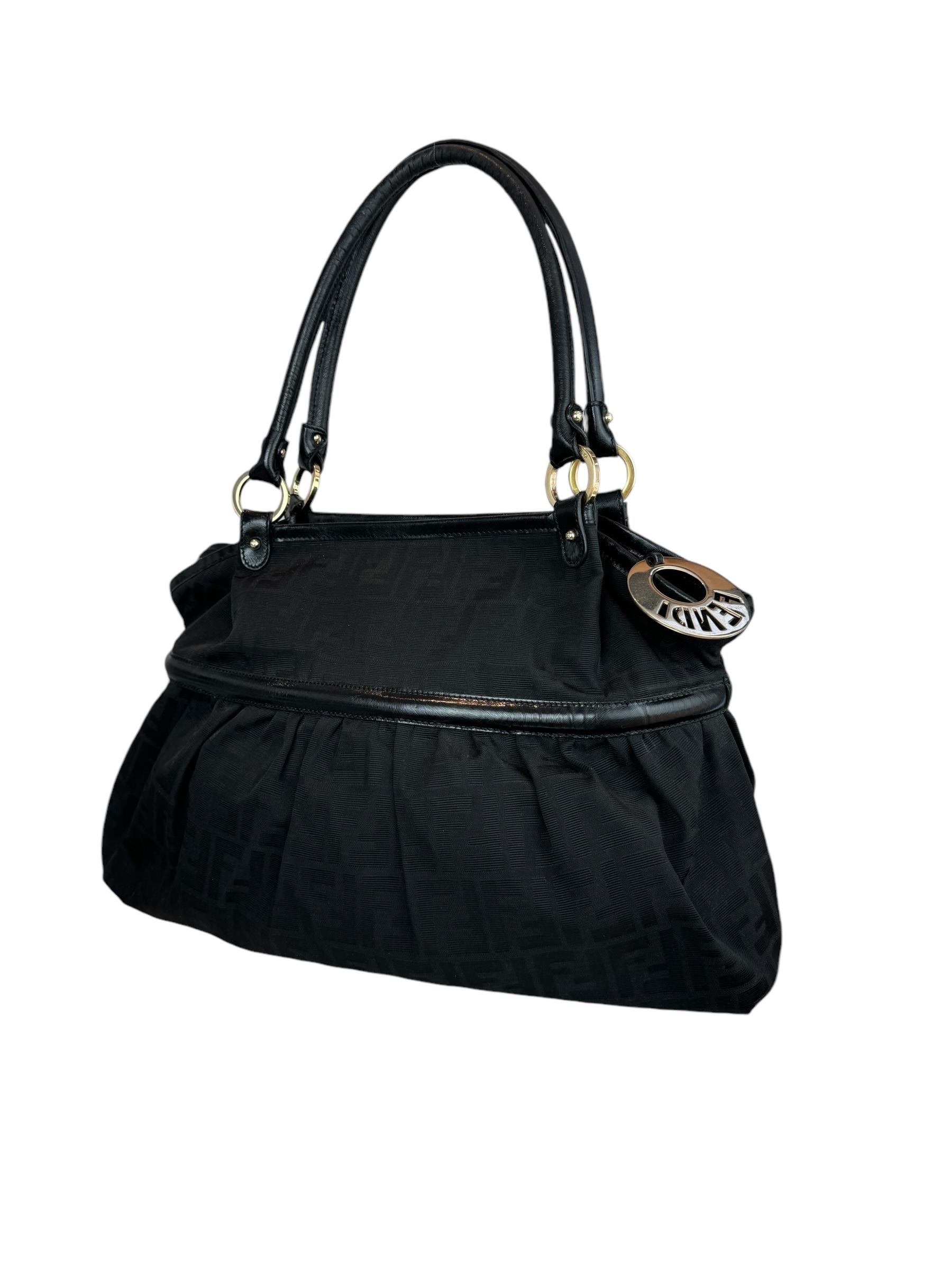 FENDI BLACK ZUCCA SHOULDER BAG
