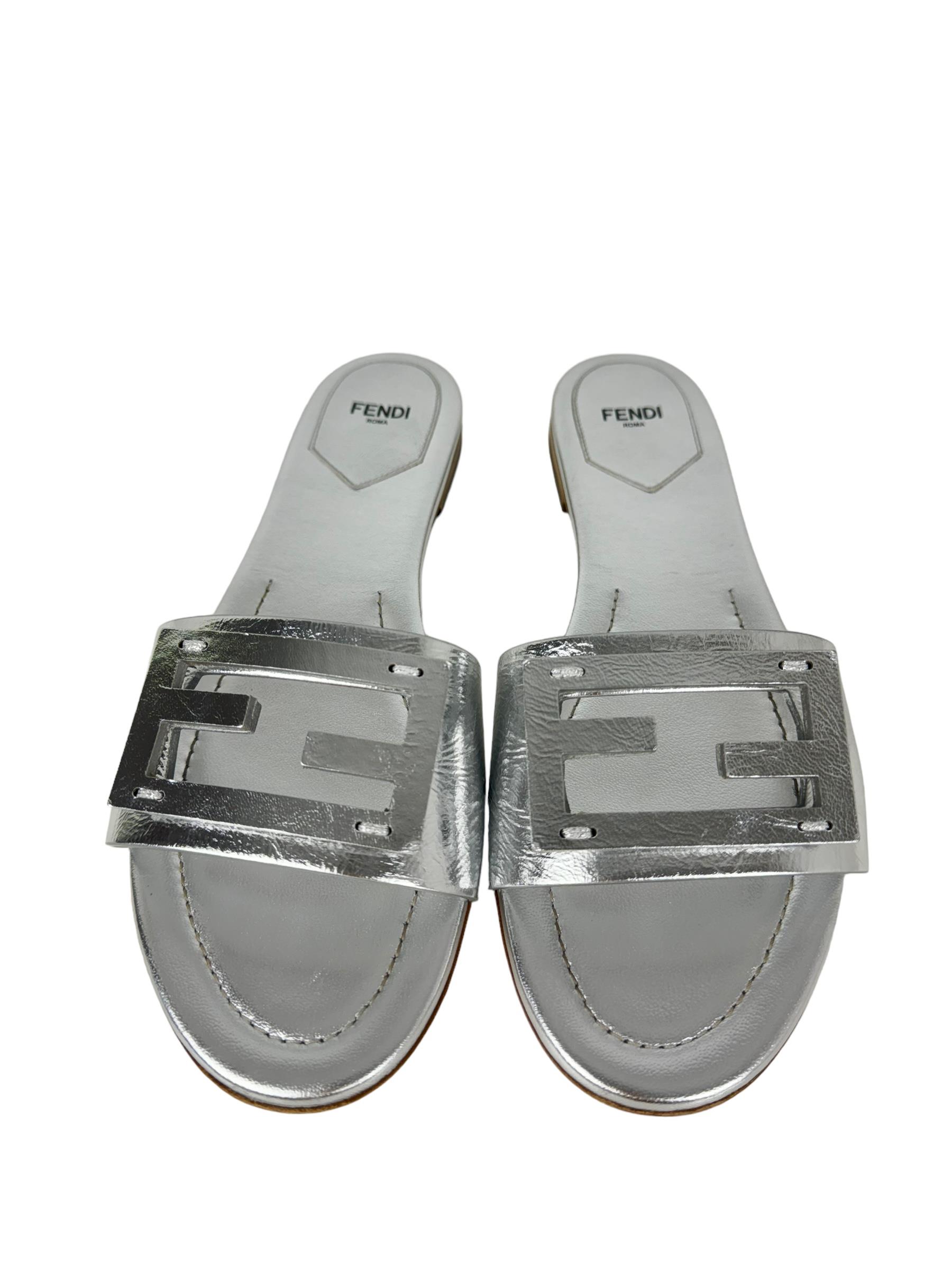 FPENDI SILVER FF LOGO SLIDES 