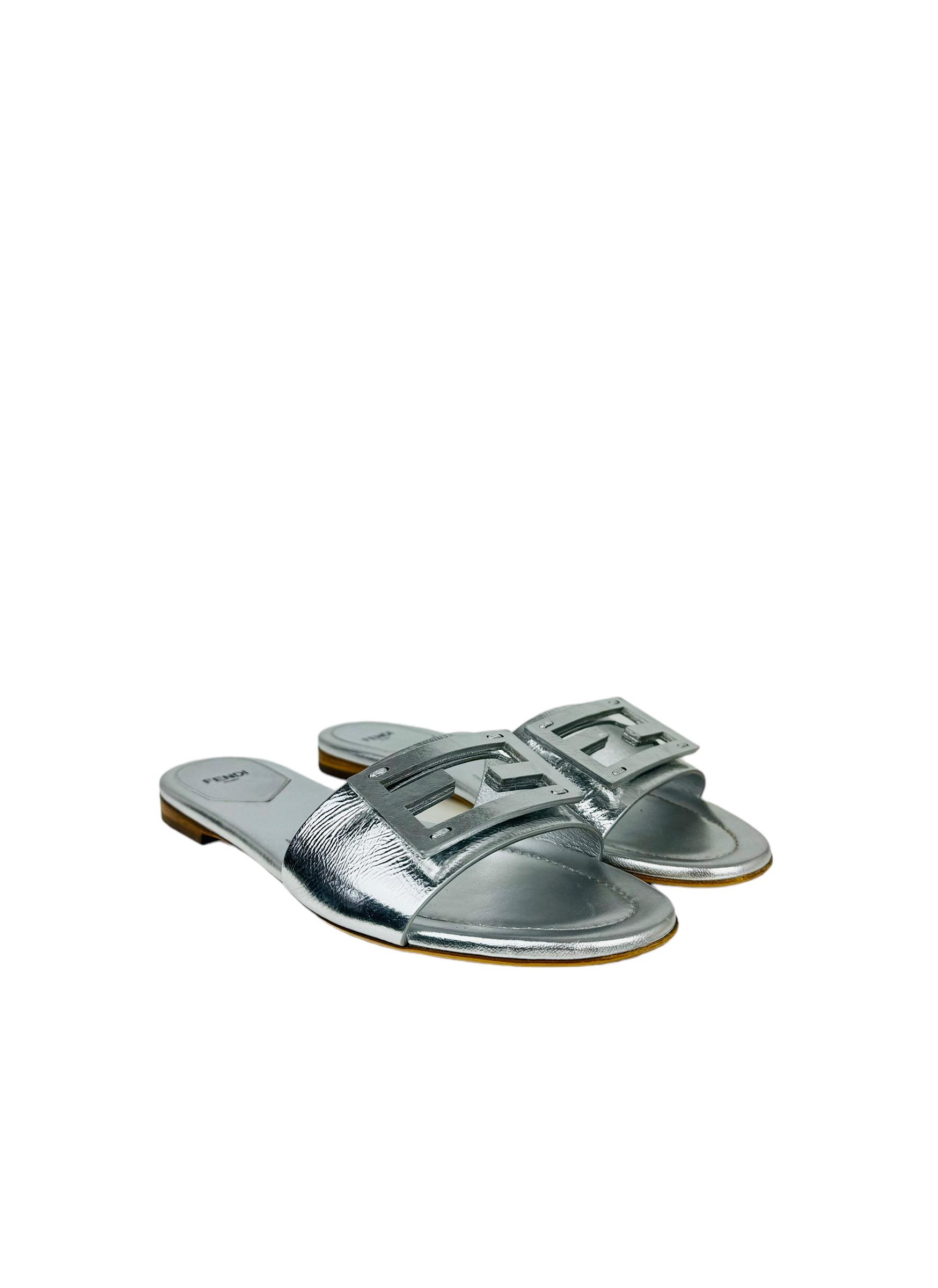 FPENDI SILVER FF LOGO SLIDES 