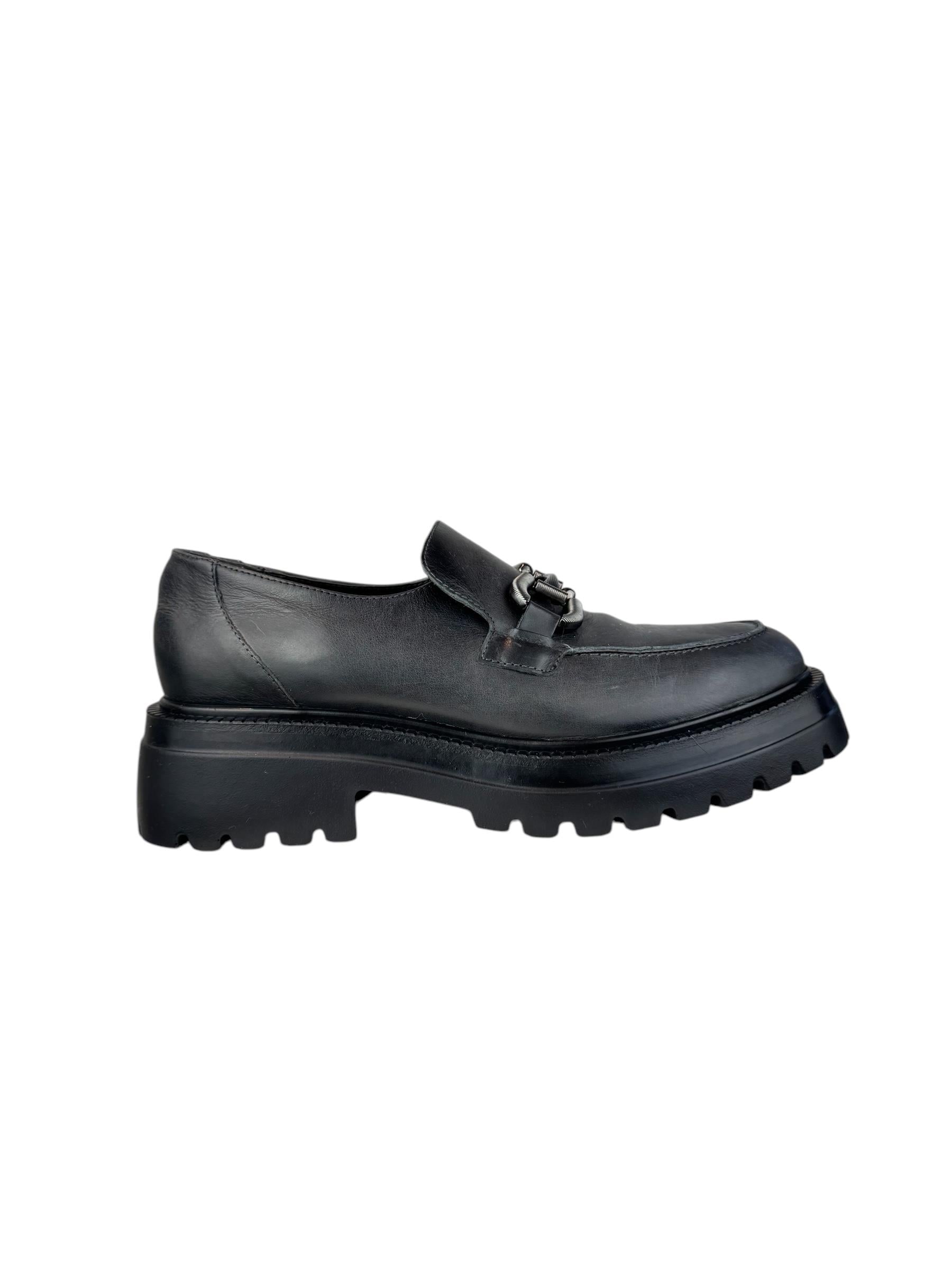 GEORGE HOGG LEATHER LOAFER