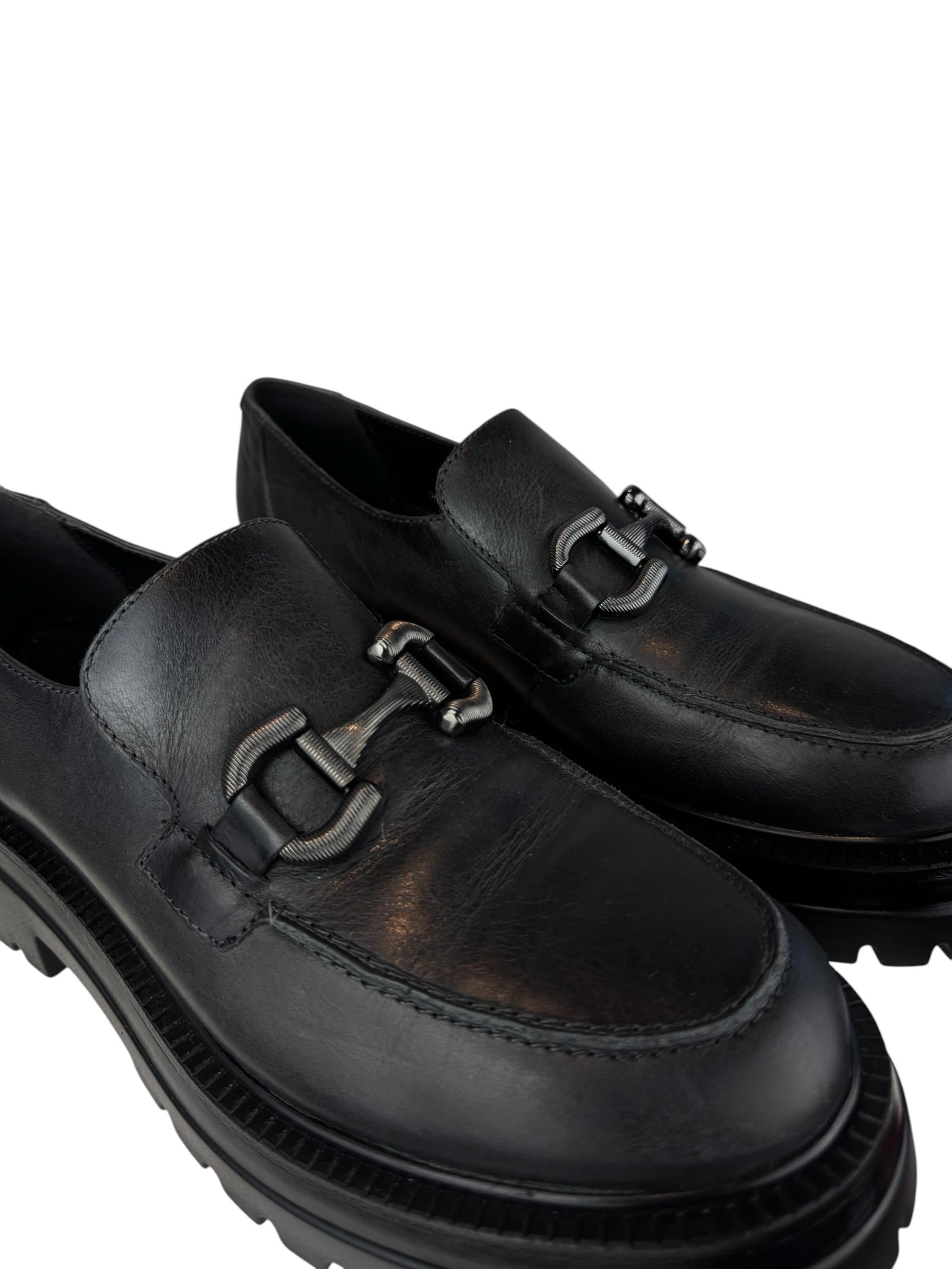 GEORGE HOGG LEATHER LOAFER
