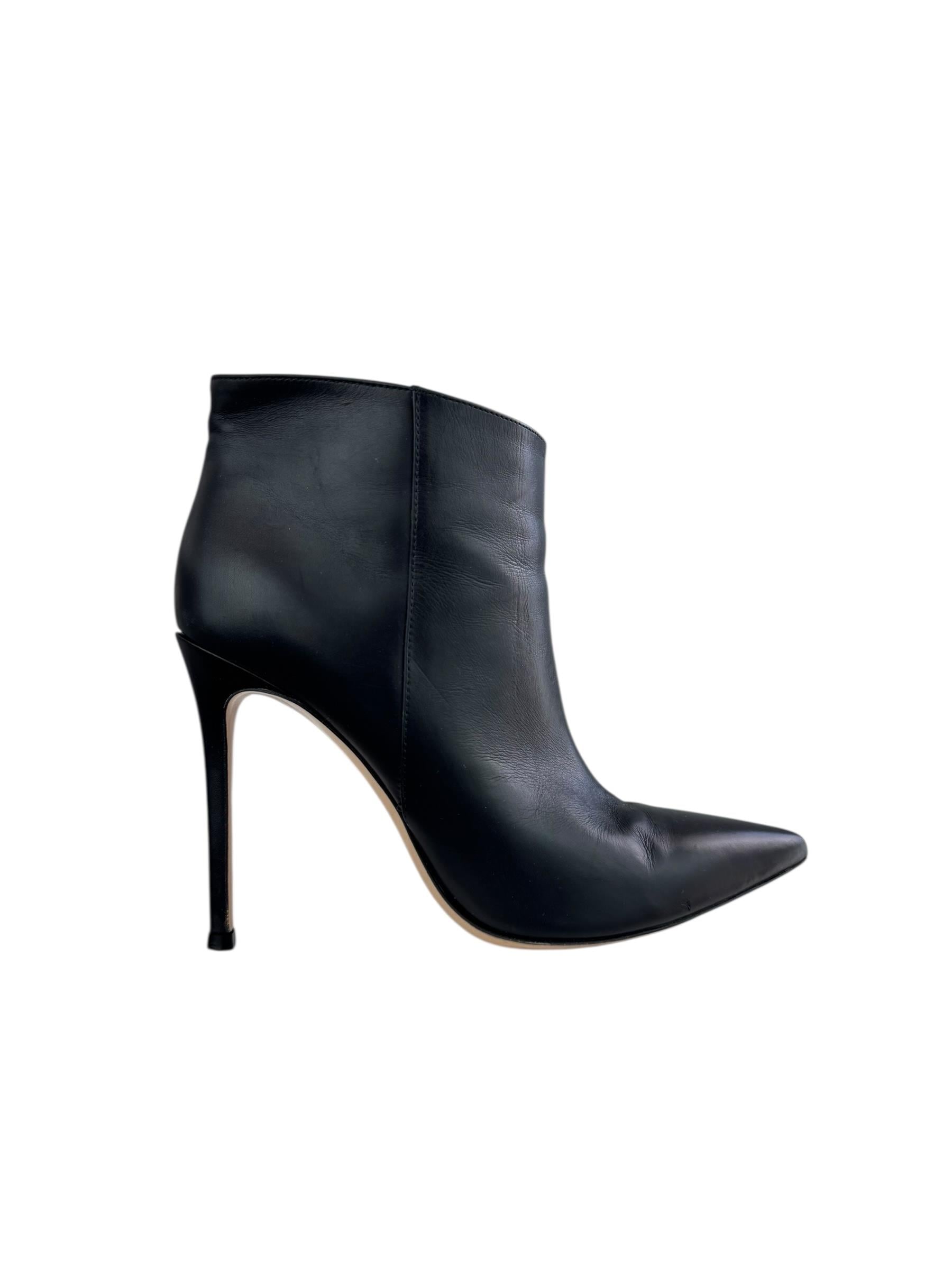 GIANVITO ROSSI LEATHER BOOTS
