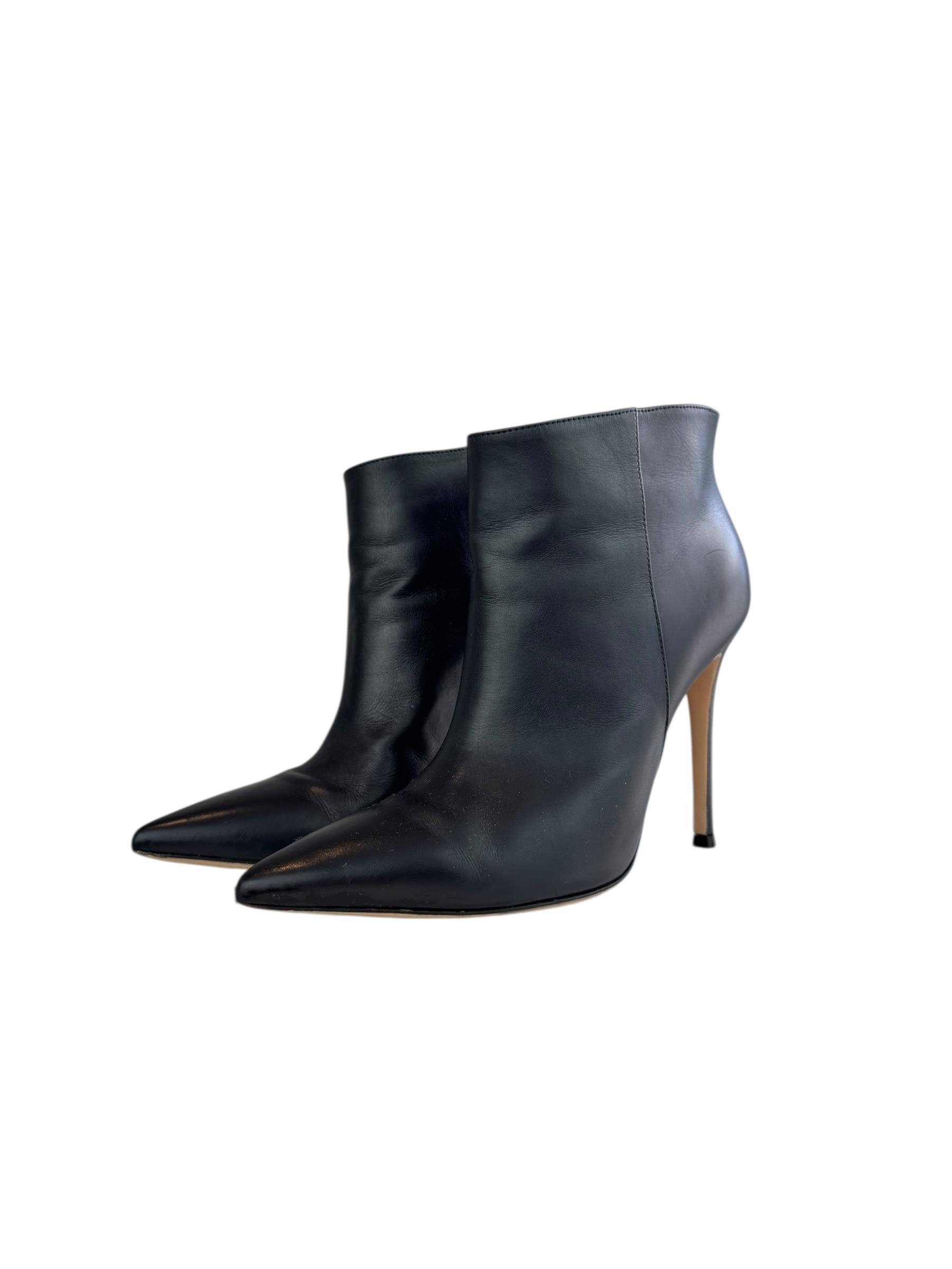 GIANVITO ROSSI LEATHER BOOTS
