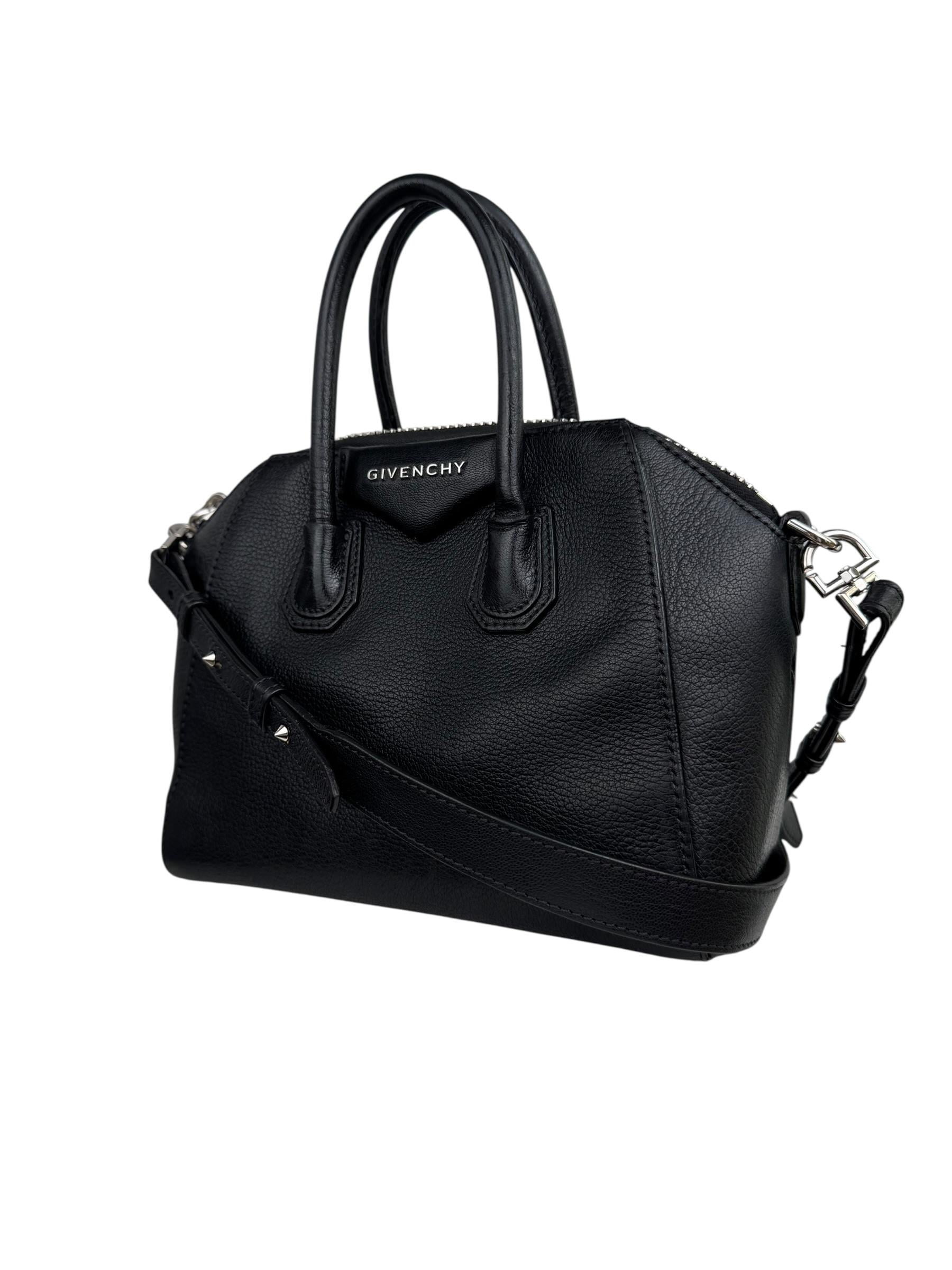 GIVENCHY ANTIGONA XS SHOULDER BAG