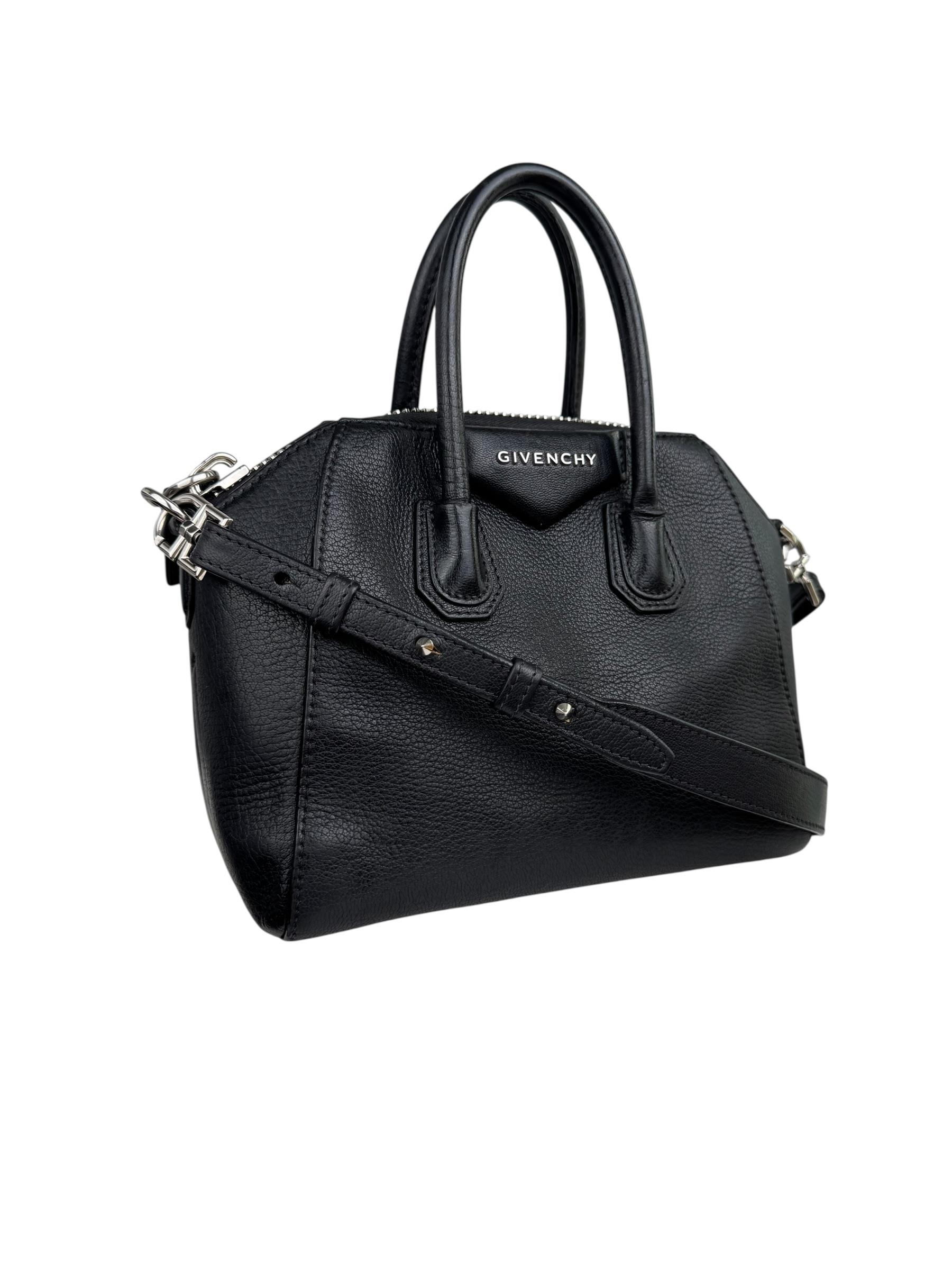GIVENCHY ANTIGONA XS SHOULDER BAG