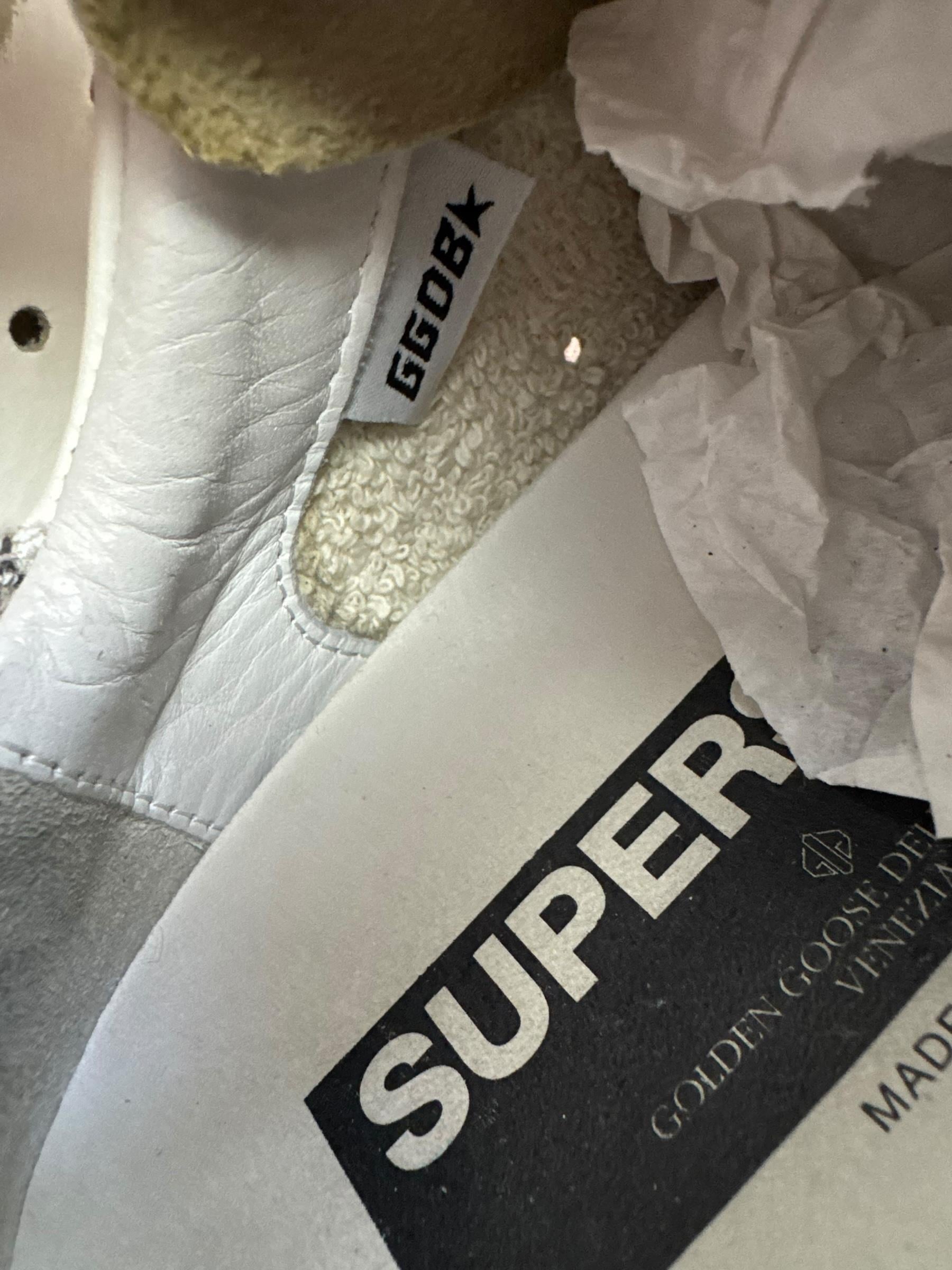 GOLDEN GOOSE WHITE LEO SUPER STAR SNEAKERS
