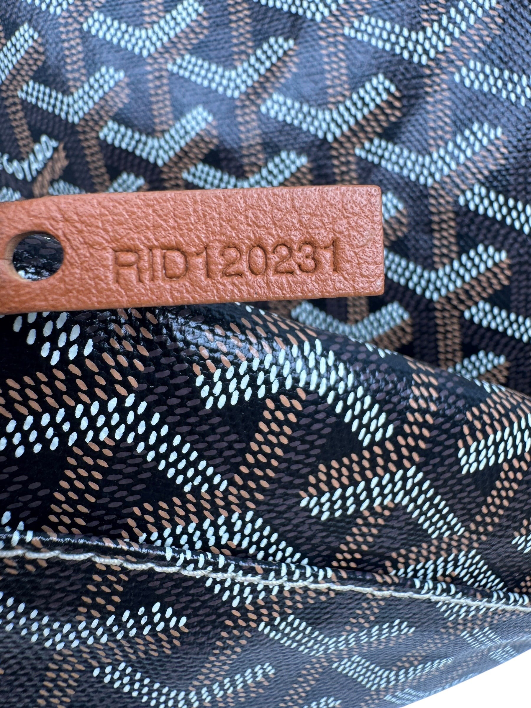 GOYARD SAINT LOUIS PM TOTE