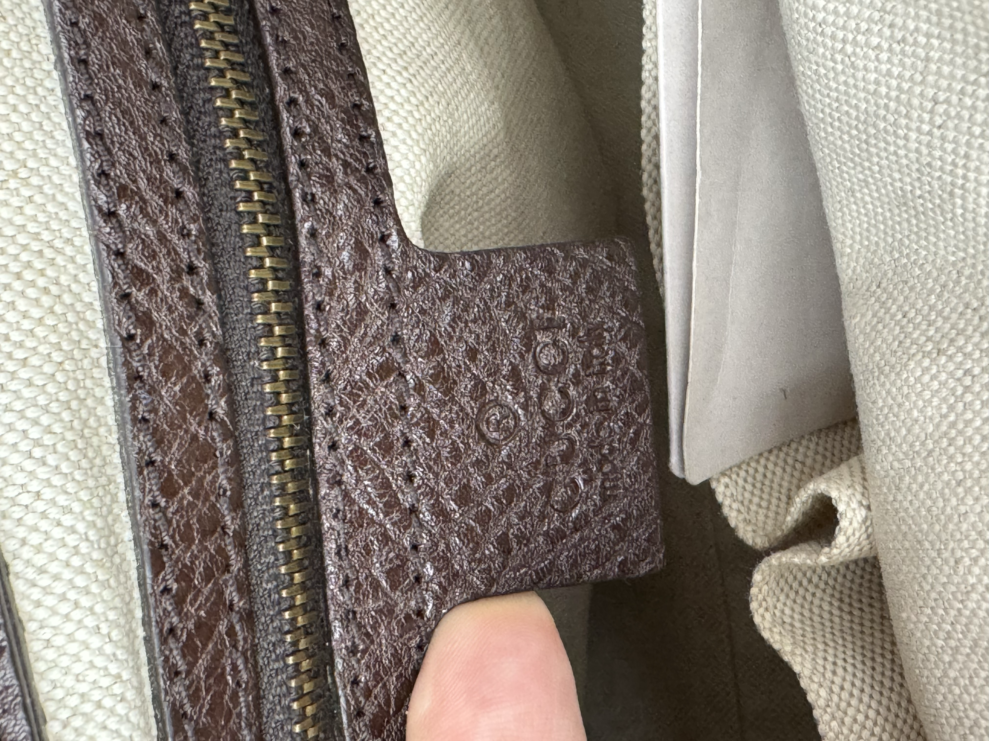 GUCCI BEIGE EBONY GG CANVAS RUNNING TOTE BAG