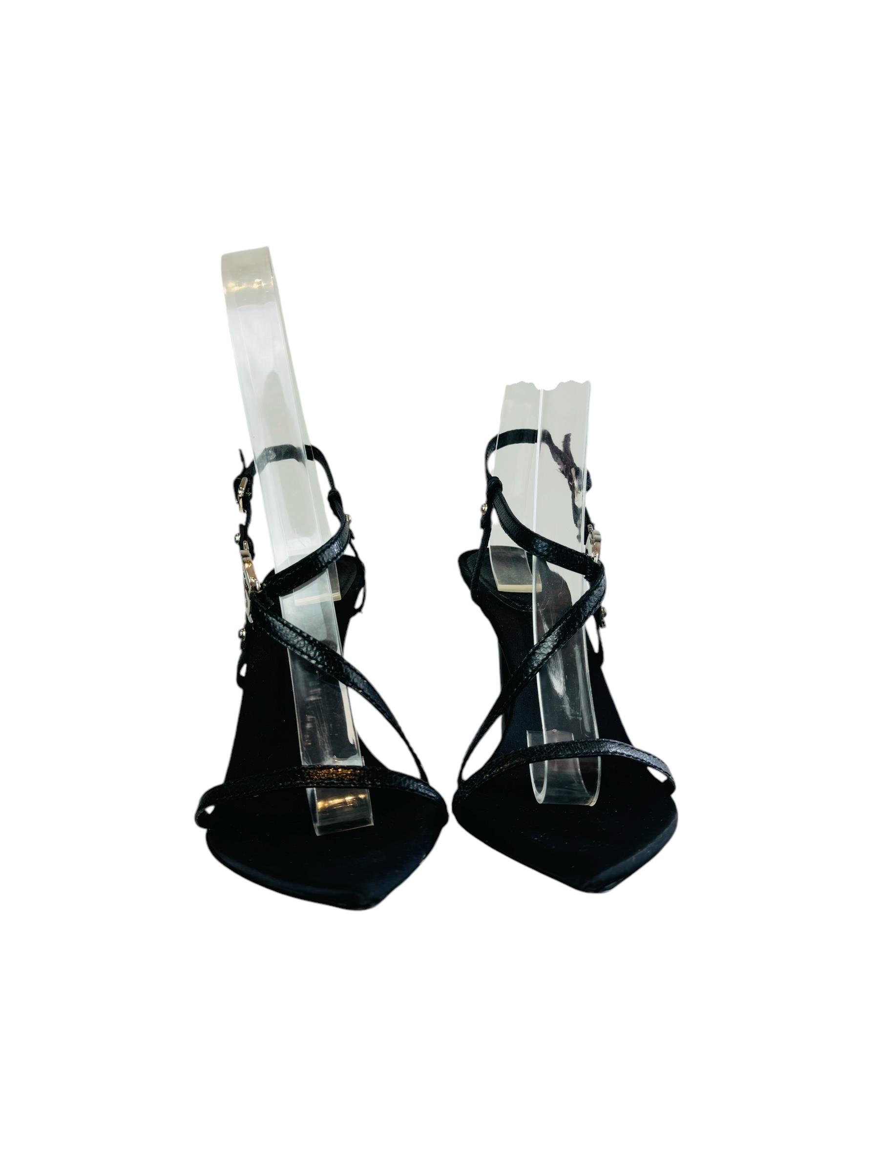 GUCCI BLACK COURTS HEELS