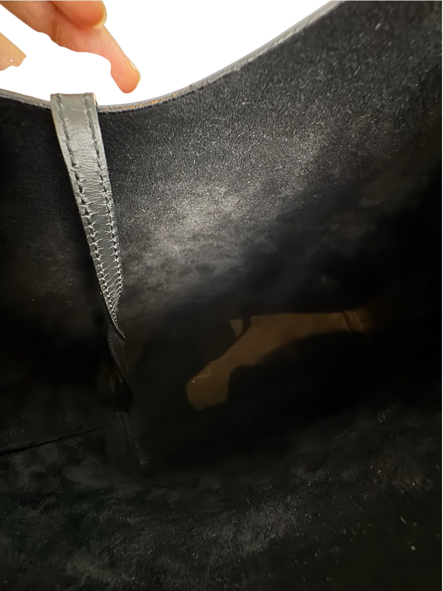 GUCCI BLACK LEATHER SHOULDER BAG