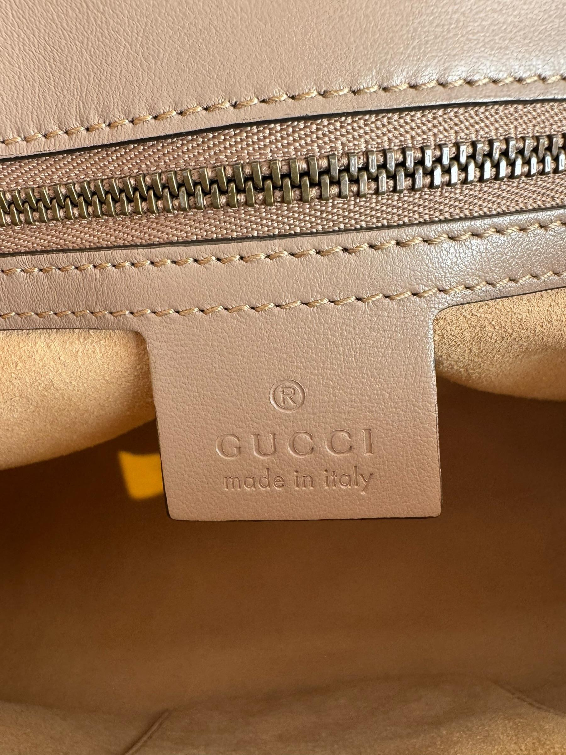 GUCCI GG BEIGE MARMONT BAG