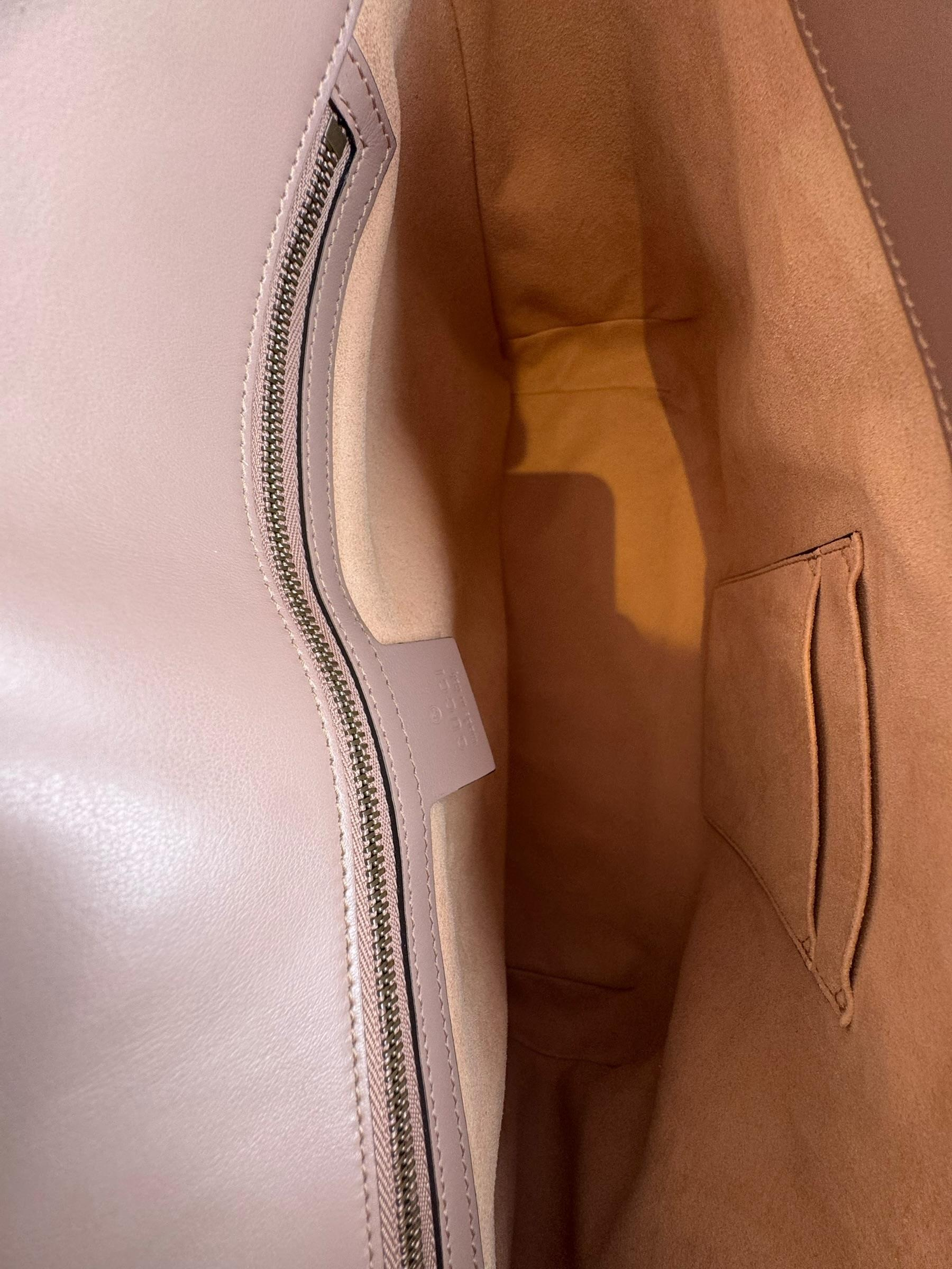 GUCCI GG BEIGE MARMONT BAG