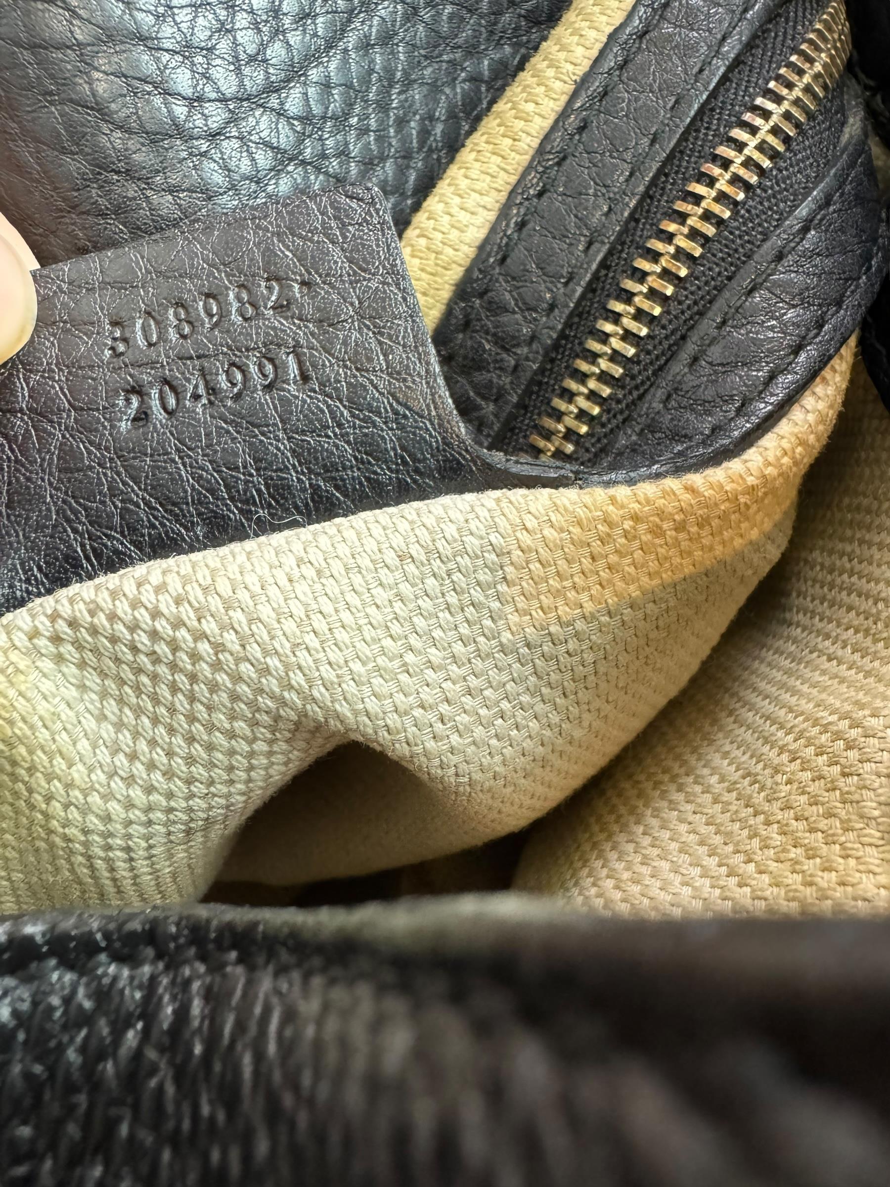 GUCCI GG BLACK SOHO CHAIN BAG