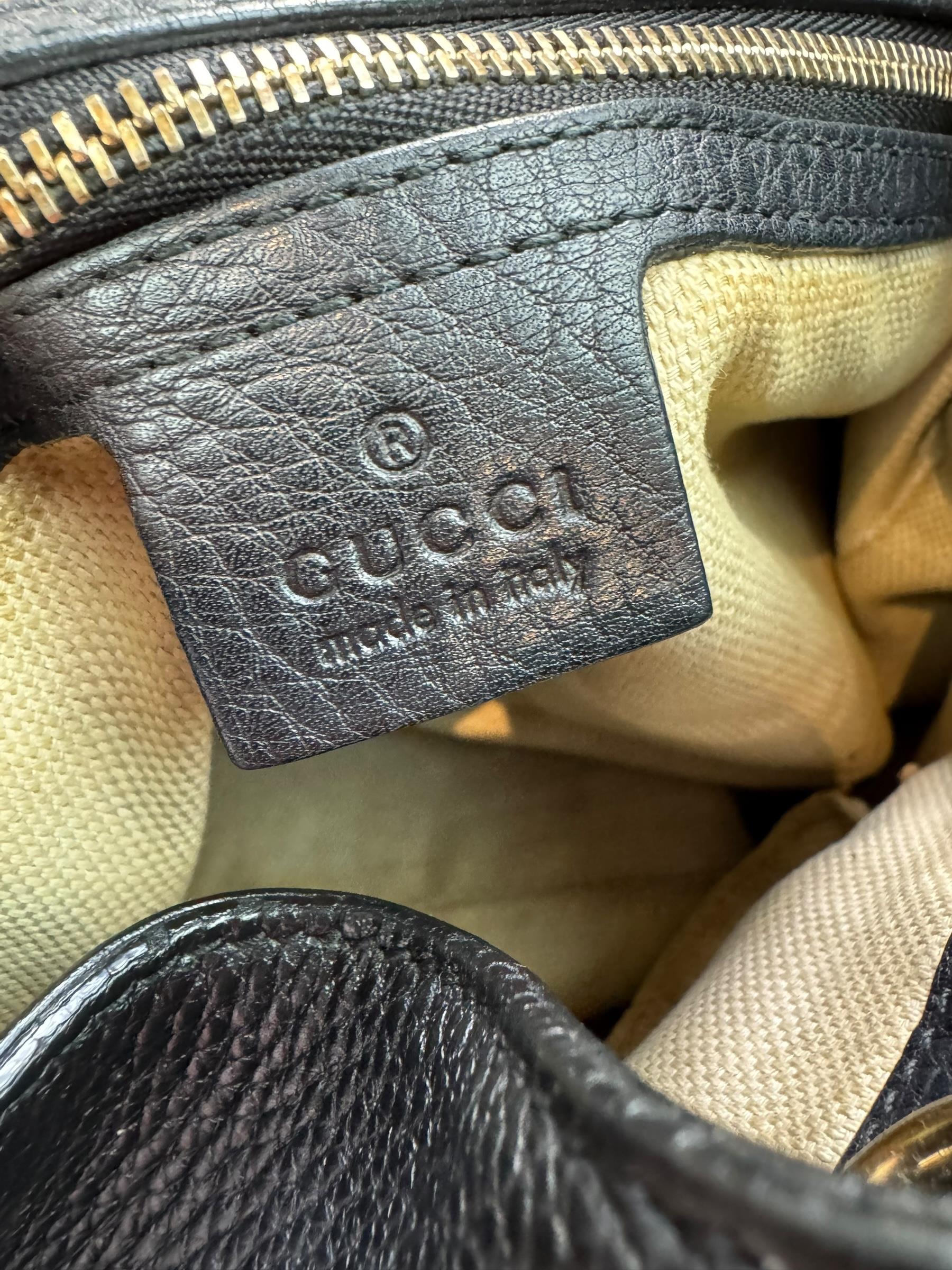GUCCI GG BLACK SOHO CHAIN BAG