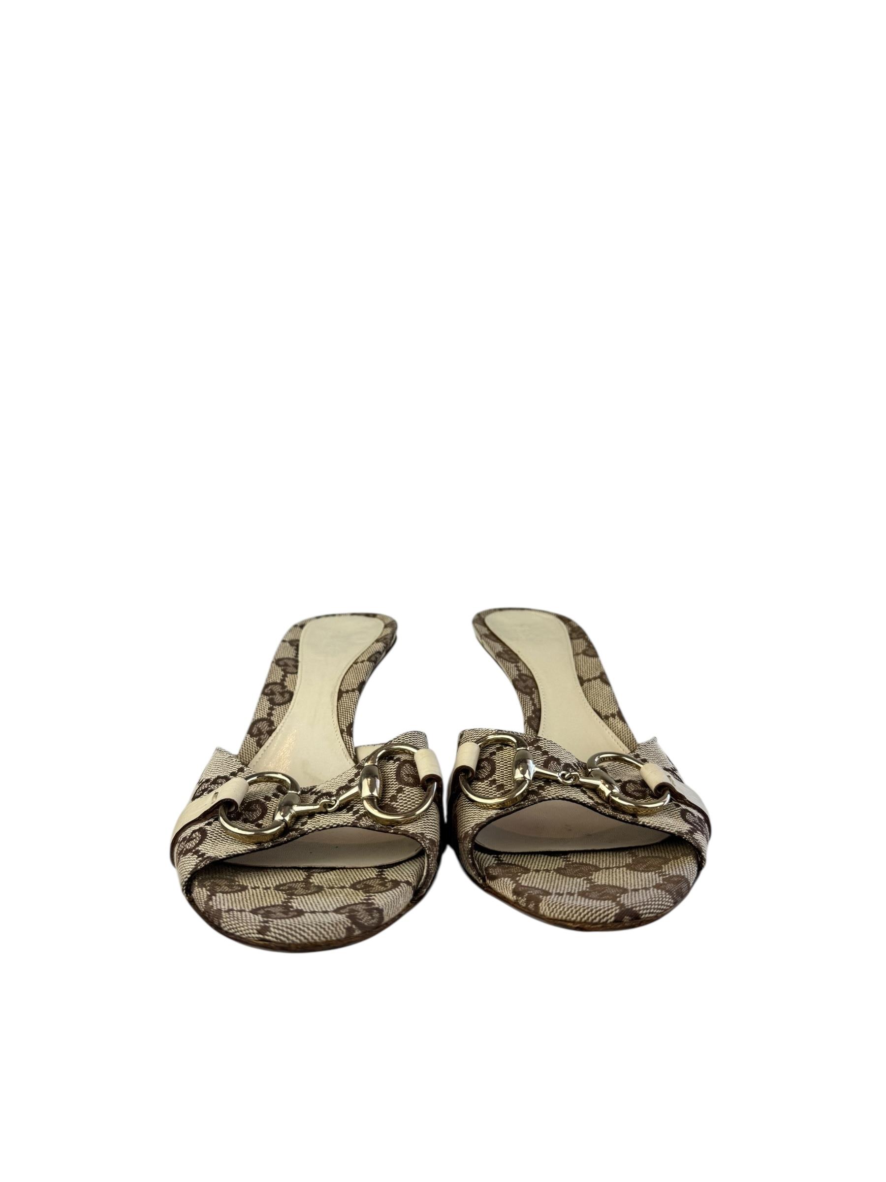 GUCCI GG CANVAS HORSEBIT HEELS