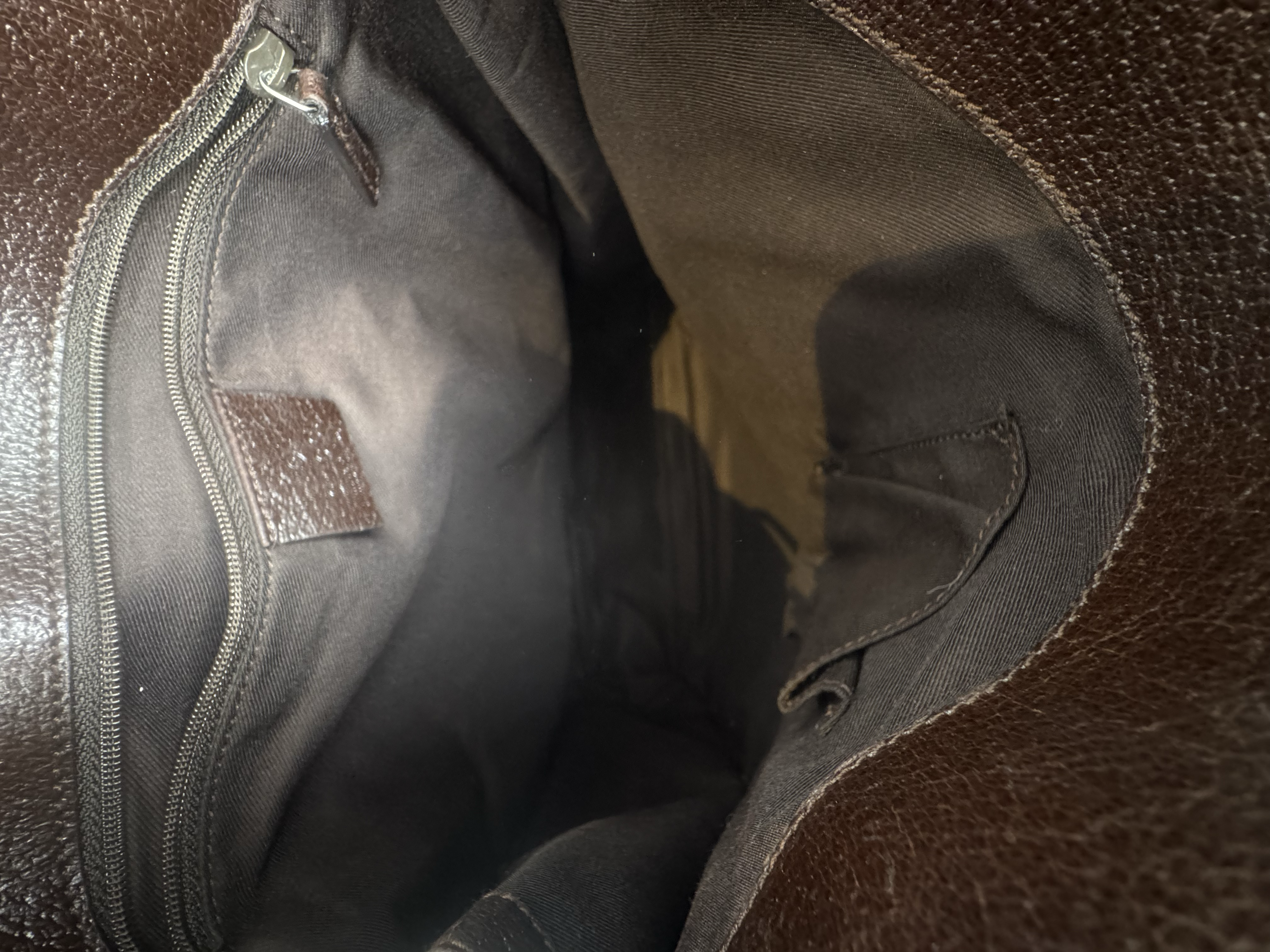 GUCCI GG CANVAS MESSENGER BAG