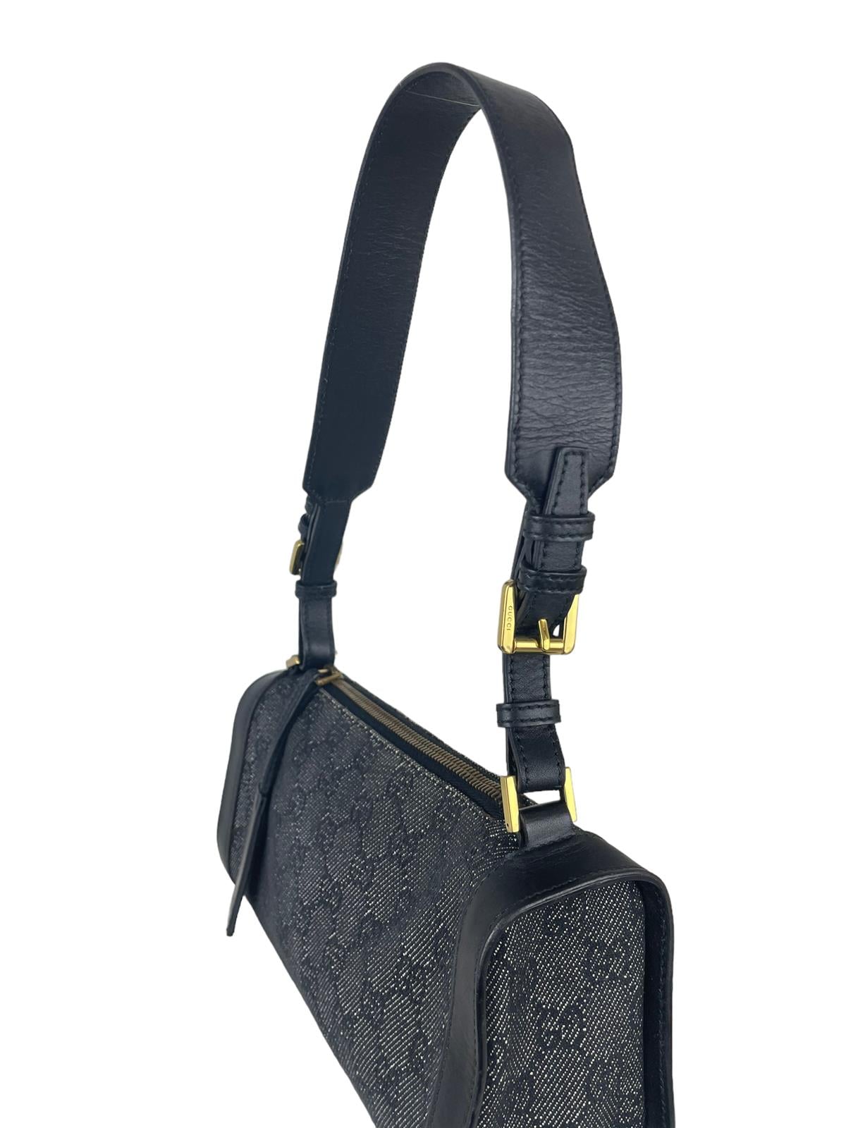 GUCCI GG CANVAS SHOULDER BAG