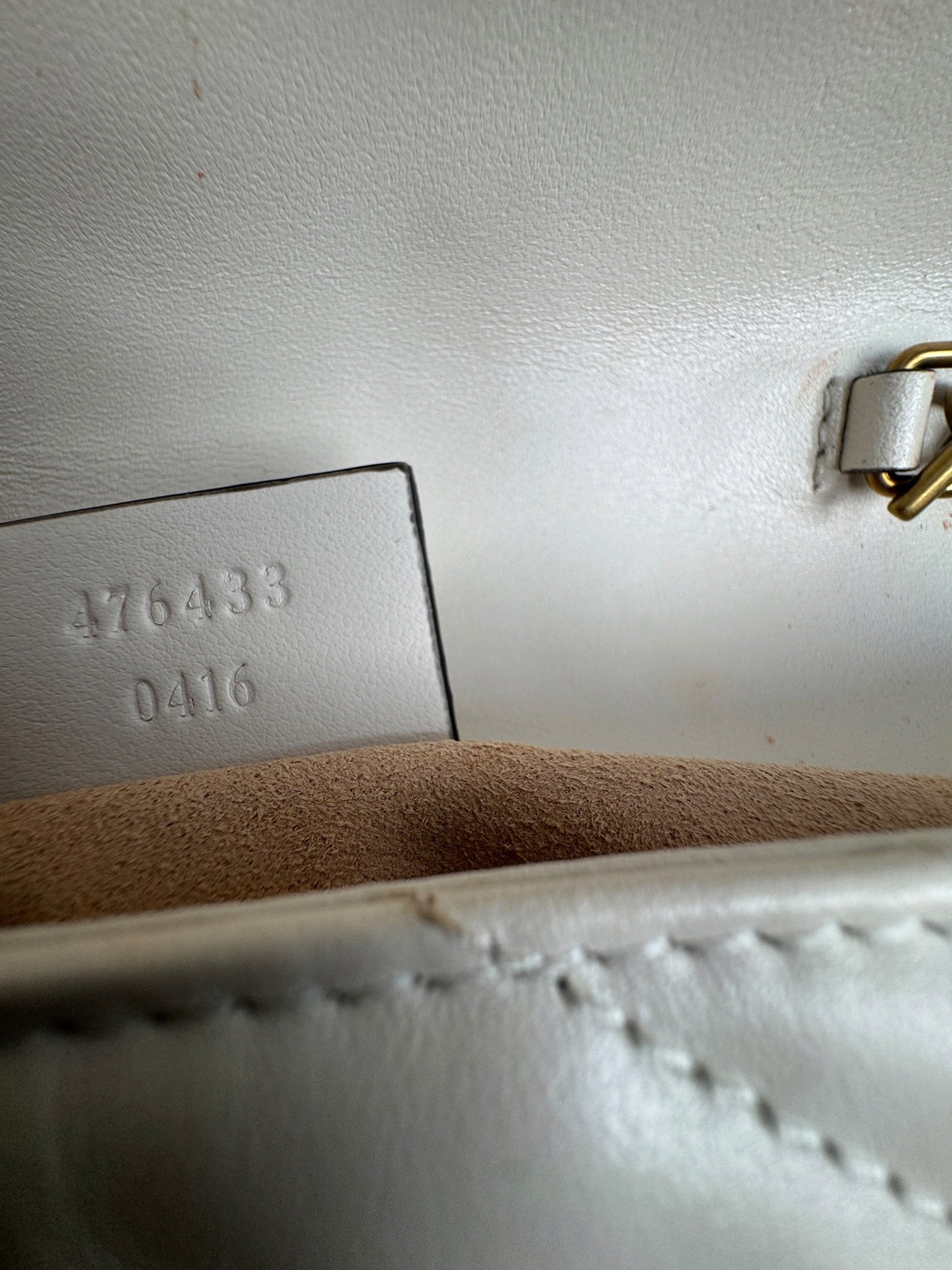 GUCCI GG MINI MARMONT CHAIN BAG